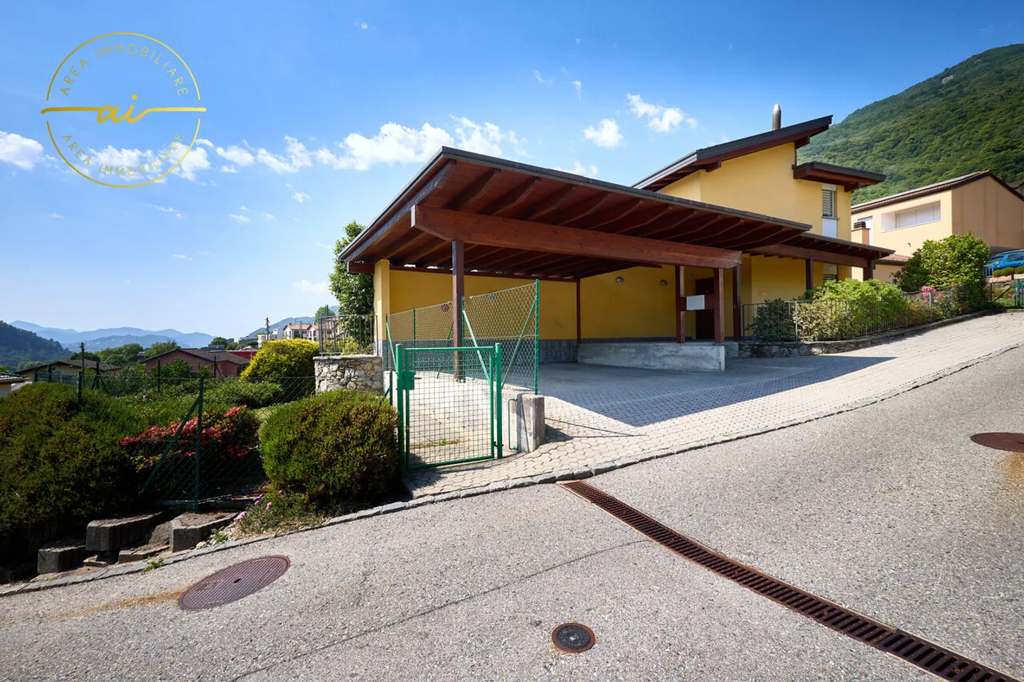 VILLA MIT GETRENNTEM STUDIO UND WUNDERSCHÖNEM GARTEN - Foto 7 von 13