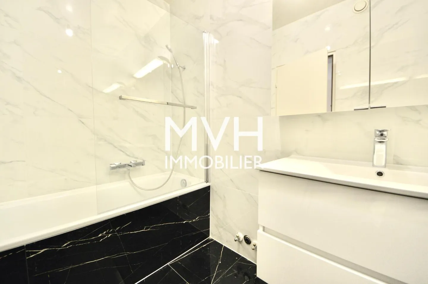 Appartement de Luxe avec Vue - Photo 6 sur 8