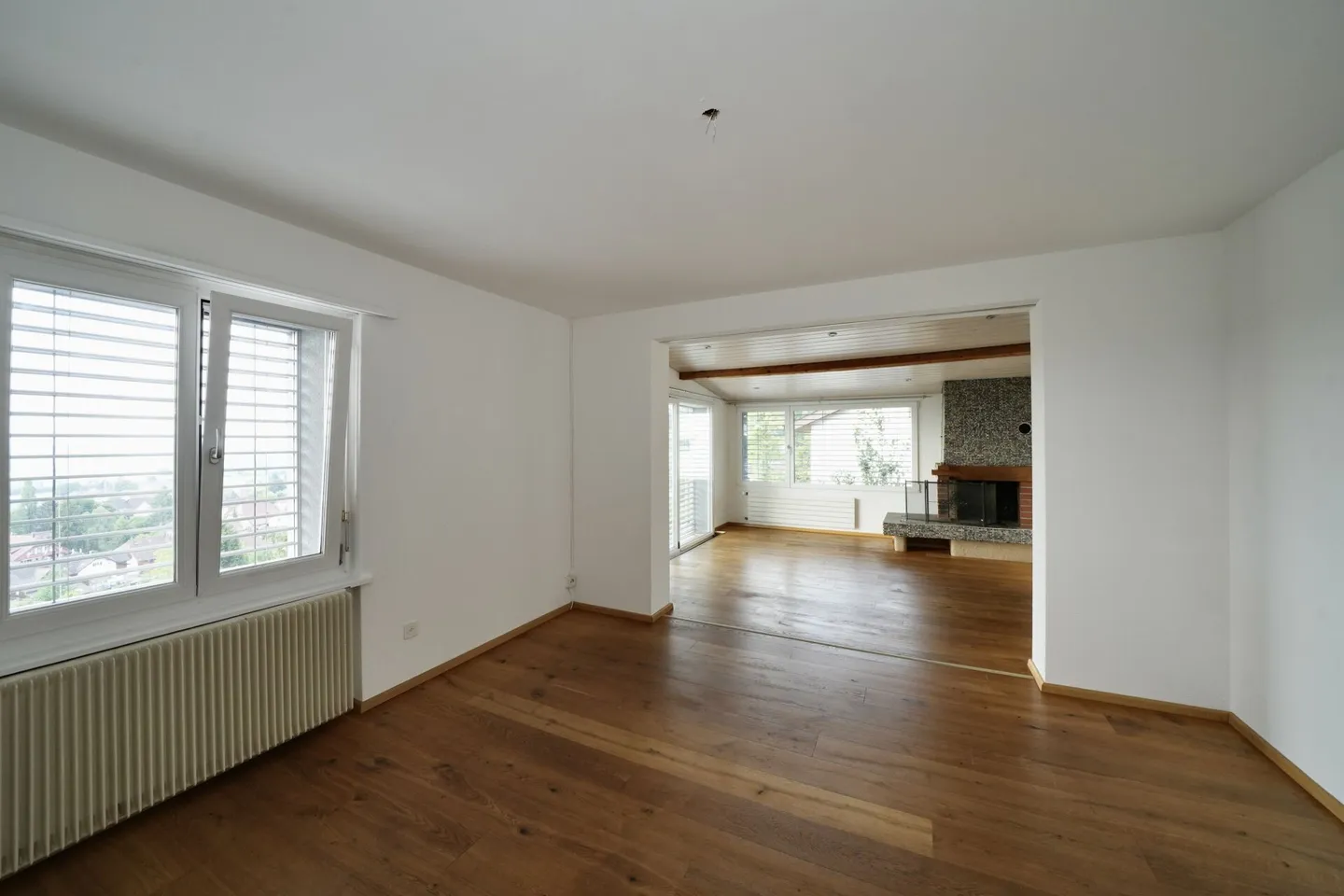 RUHIG GELEGENES EINFAMILIENHAUS MIT WEITSICHT AUF DIE ALPEN - Foto 5 von 8