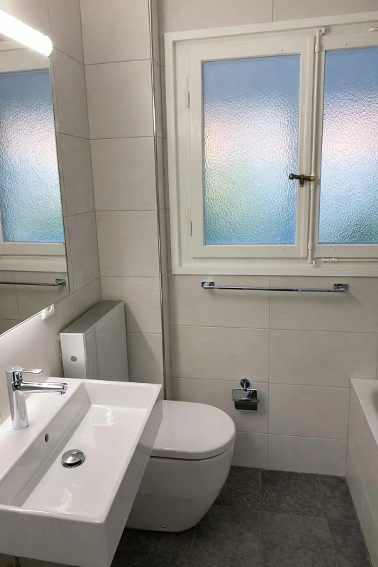 Renovierte 90 m² Wohnung in ruhiger Lage - Foto 3 von 11