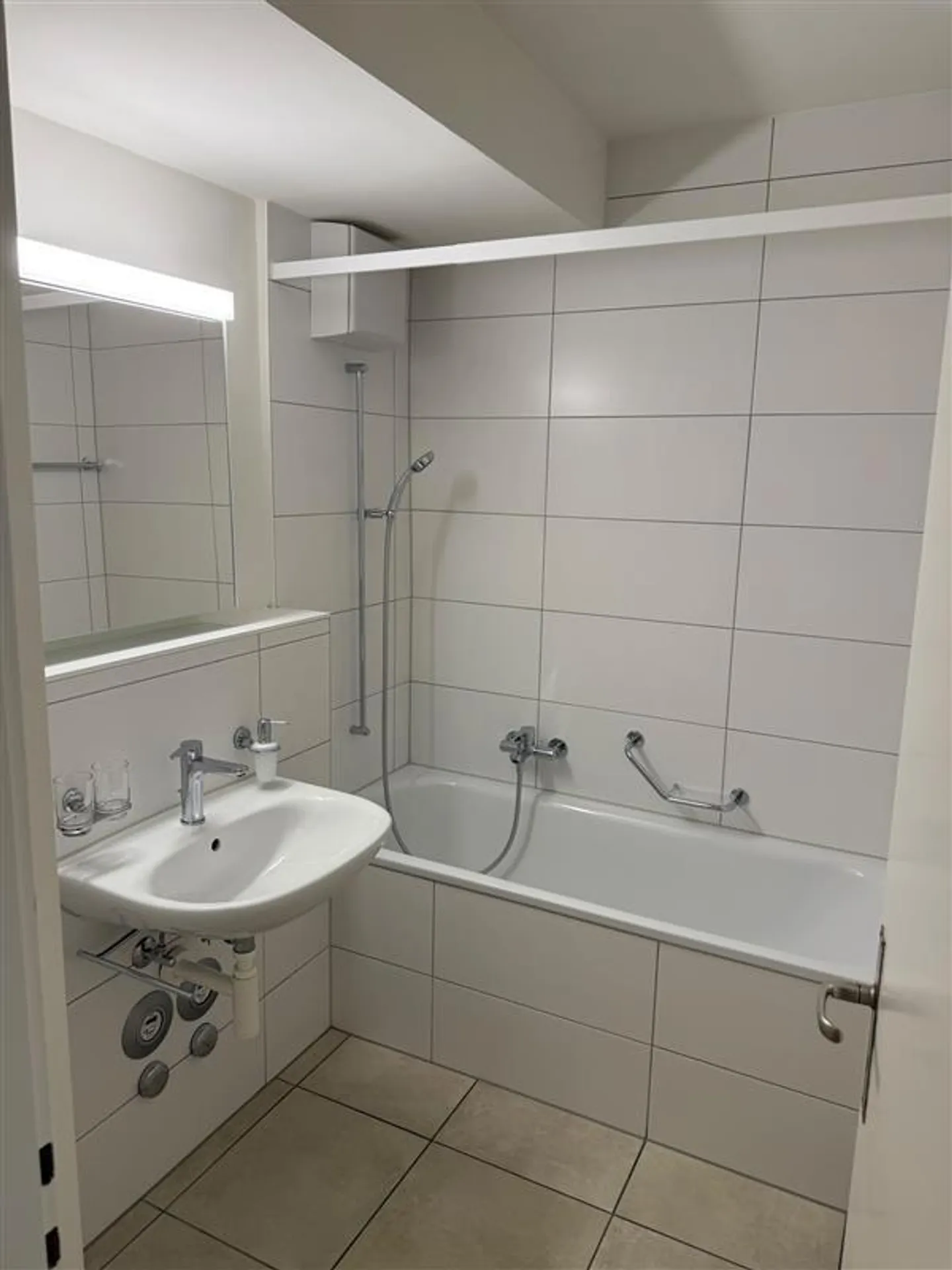 3.5-room apartment directly on the Rhine - Photo 5 of 5