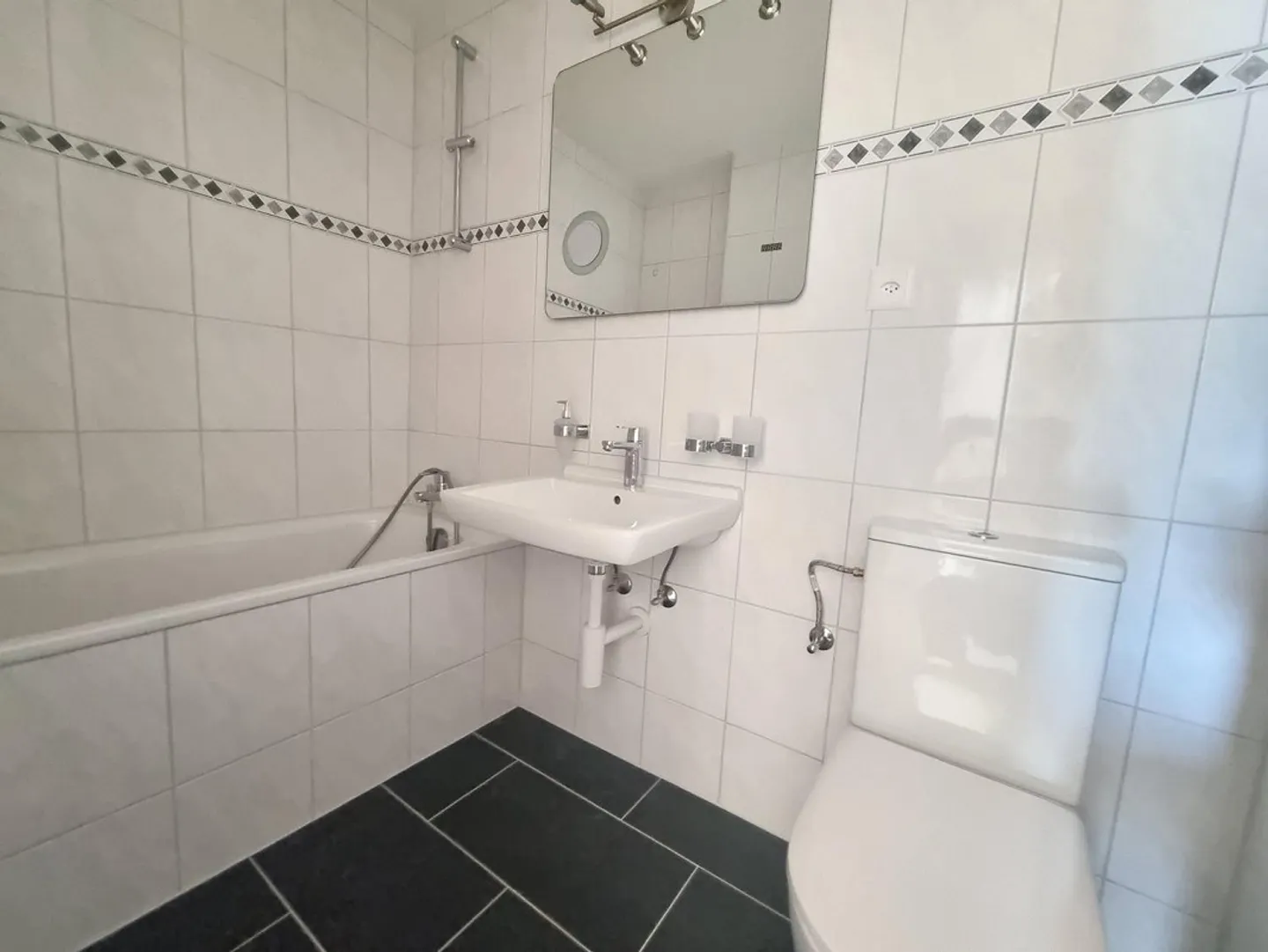 Beautiful apartment in a green location in Grenchen - Photo 7 of 9