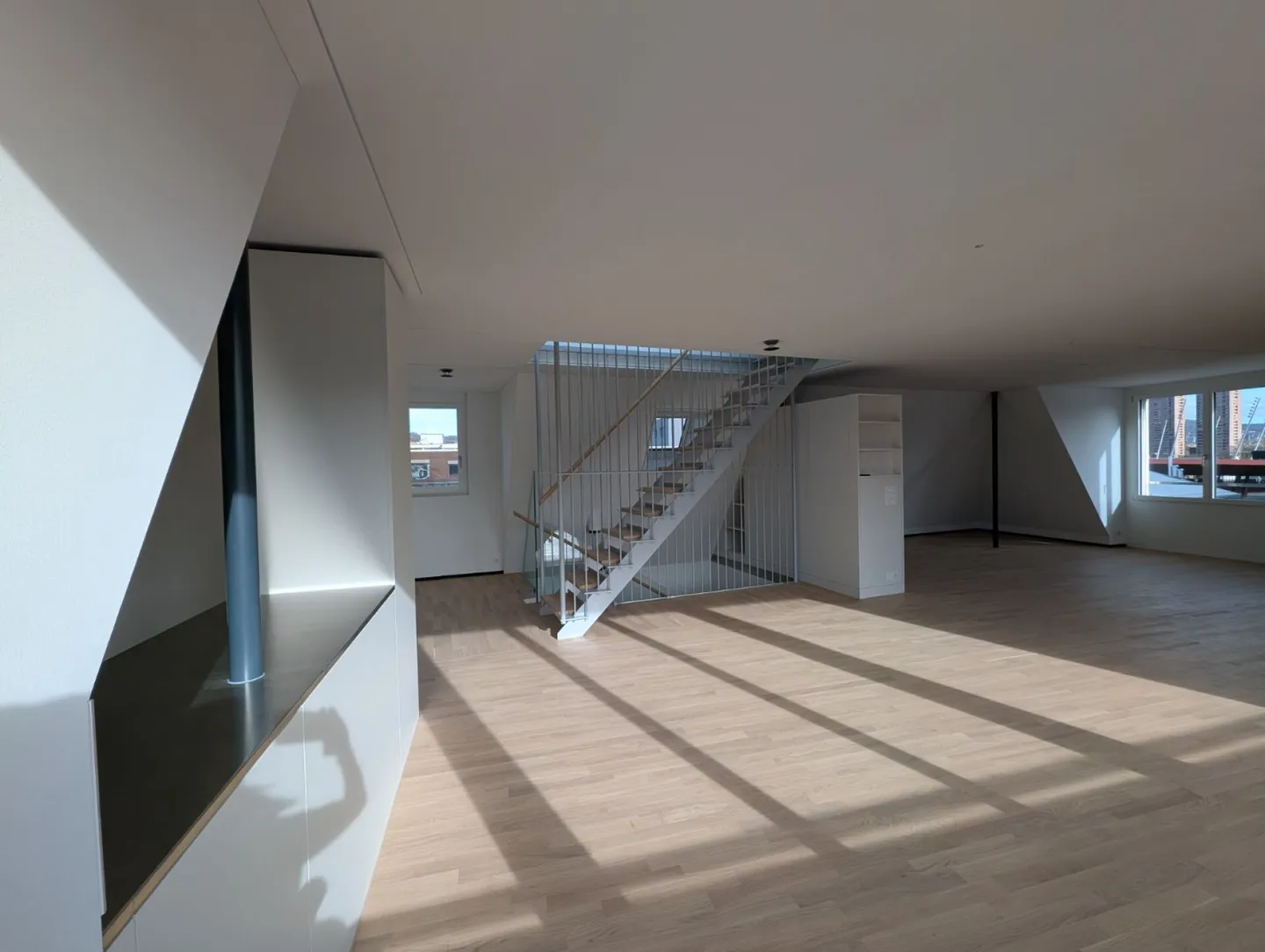 Loft exclusif avec accès ascenseur privé et terrasse sur le toit de 40 m² - Luxe au-dessus des toits de Zurich - Photo 1 sur 14