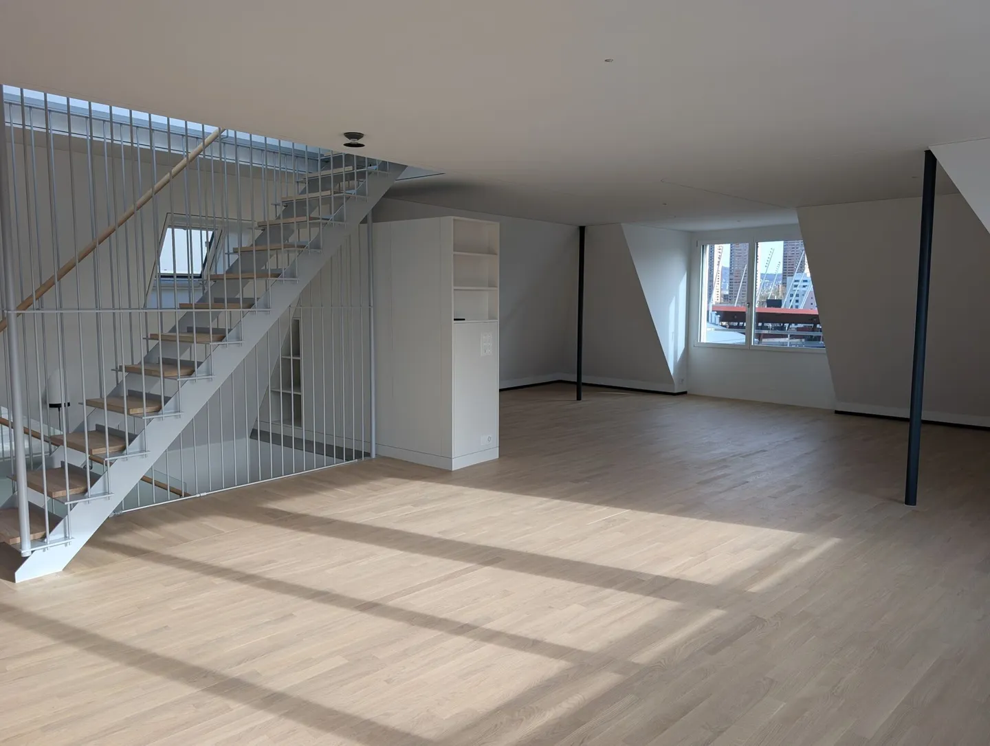 Loft exclusif avec accès ascenseur privé et terrasse sur le toit de 40 m² - Luxe au-dessus des toits de Zurich - Photo 2 sur 14
