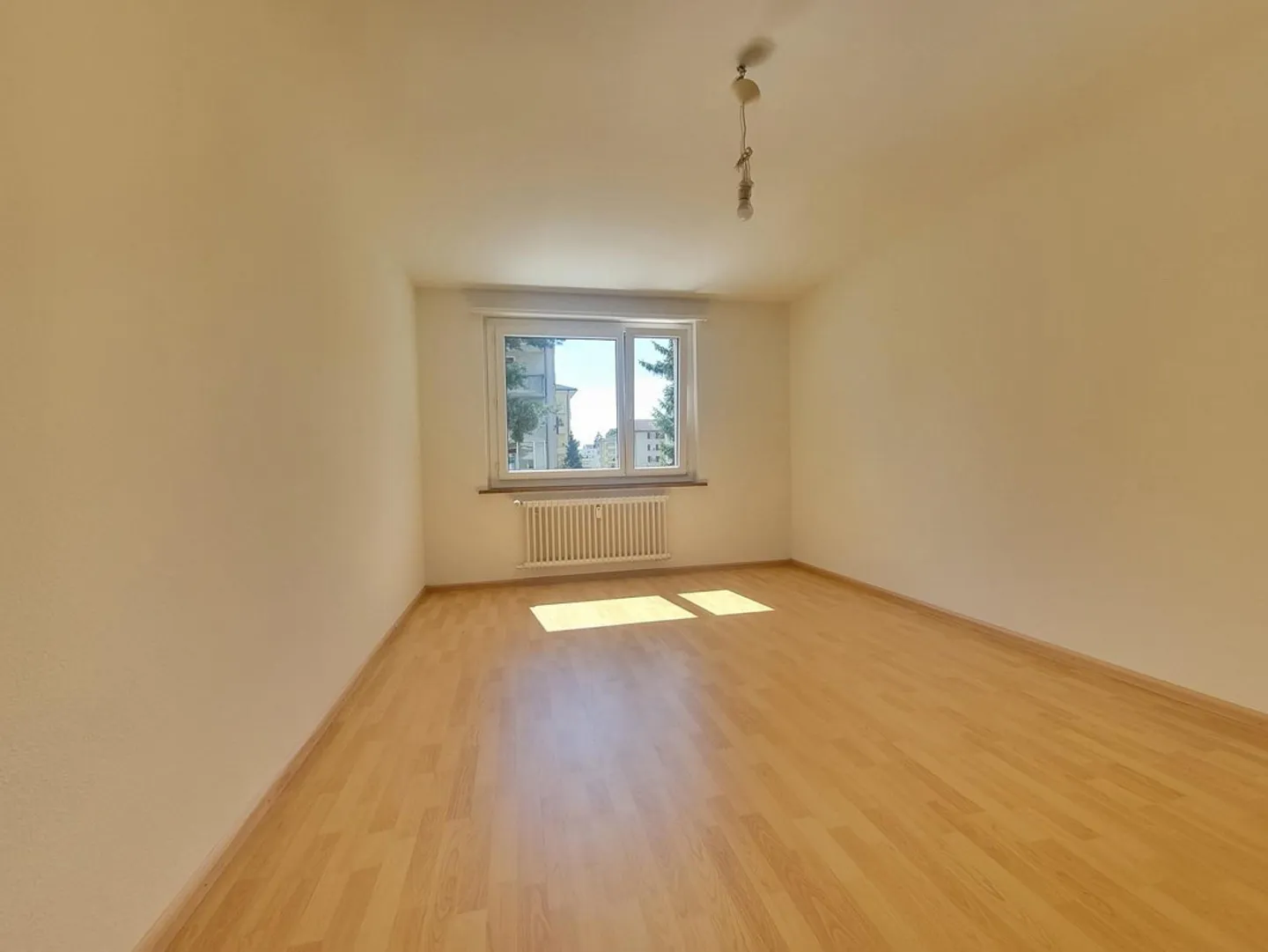 Beautiful apartment in a green location in Grenchen - Photo 4 of 9