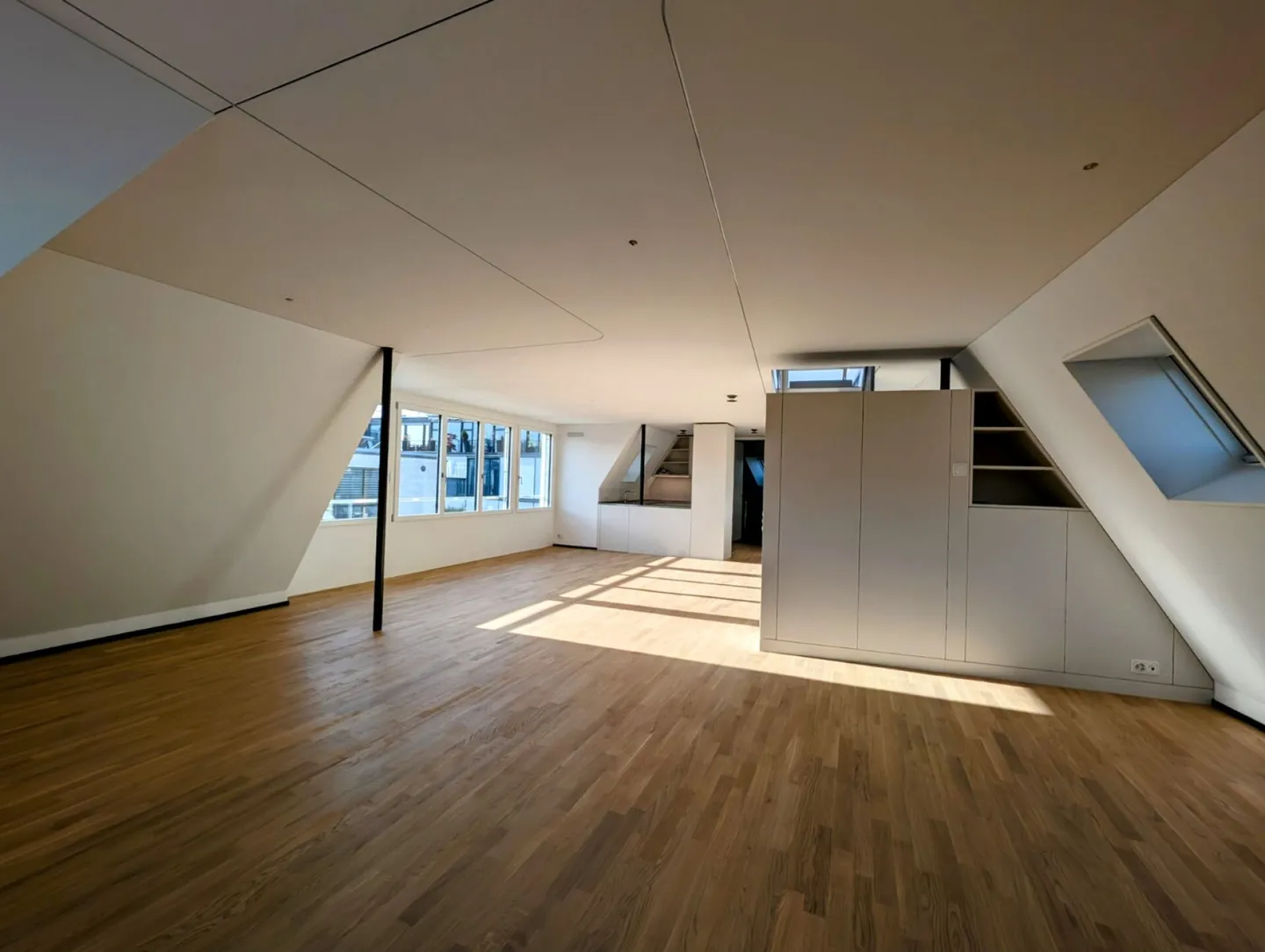 Loft exclusif avec accès ascenseur privé et terrasse sur le toit de 40 m² - Luxe au-dessus des toits de Zurich - Photo 3 sur 14
