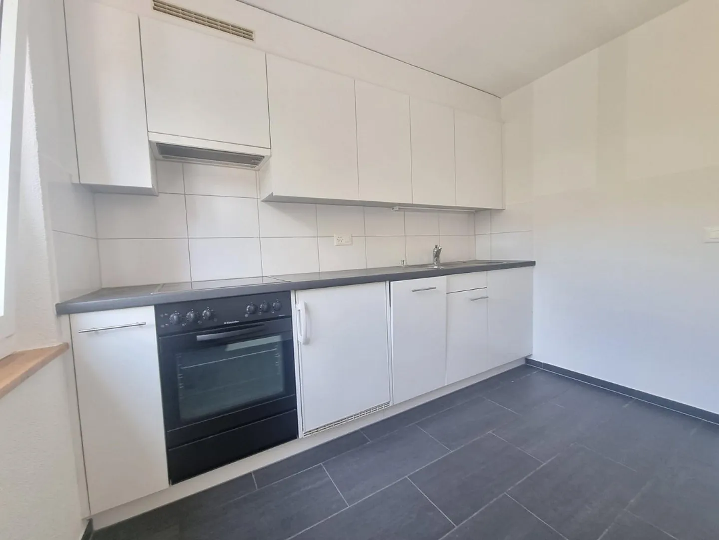 Beautiful apartment in a green location in Grenchen - Photo 2 of 9