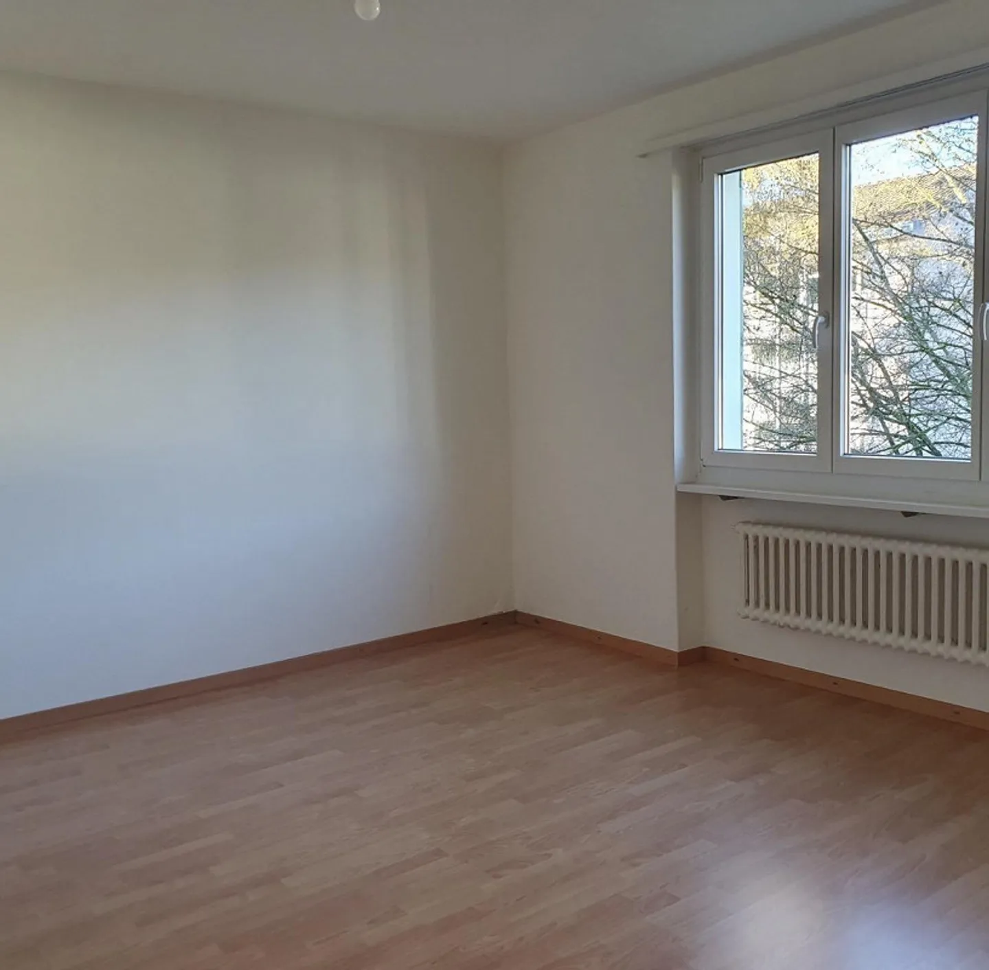 Old but proven. Cozy 3-room apartment in Kloten! - Photo 2 of 8