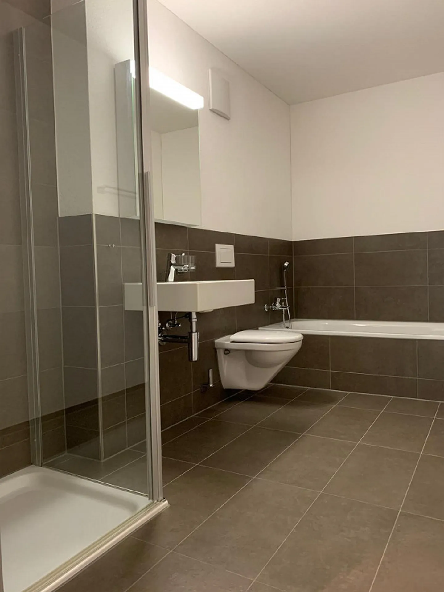 Modern and spacious 3½-room apartment - Photo 7 of 9