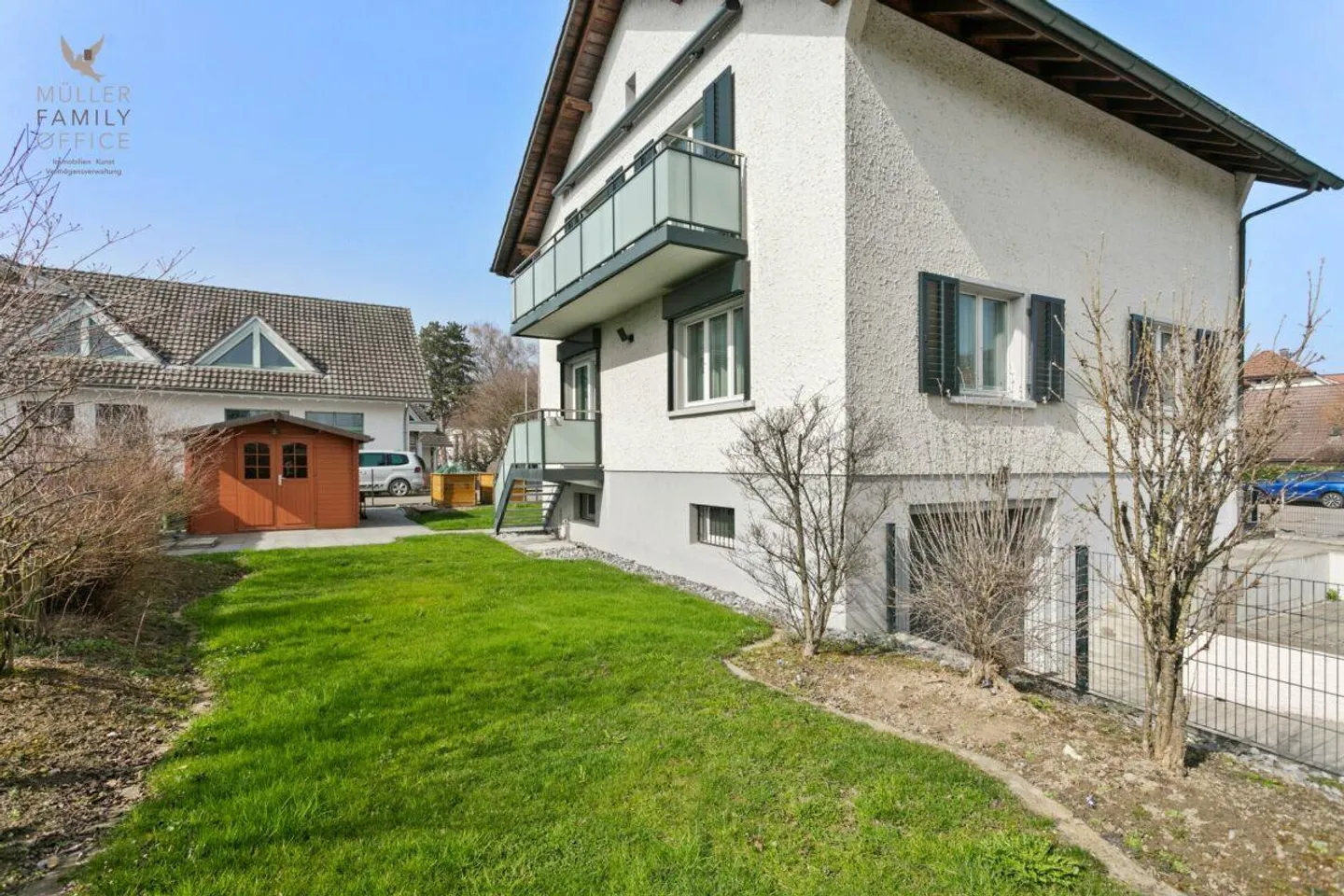 Charming 5 1/2 Room Single-Family House with Idyllic Garden - Photo 4 of 13