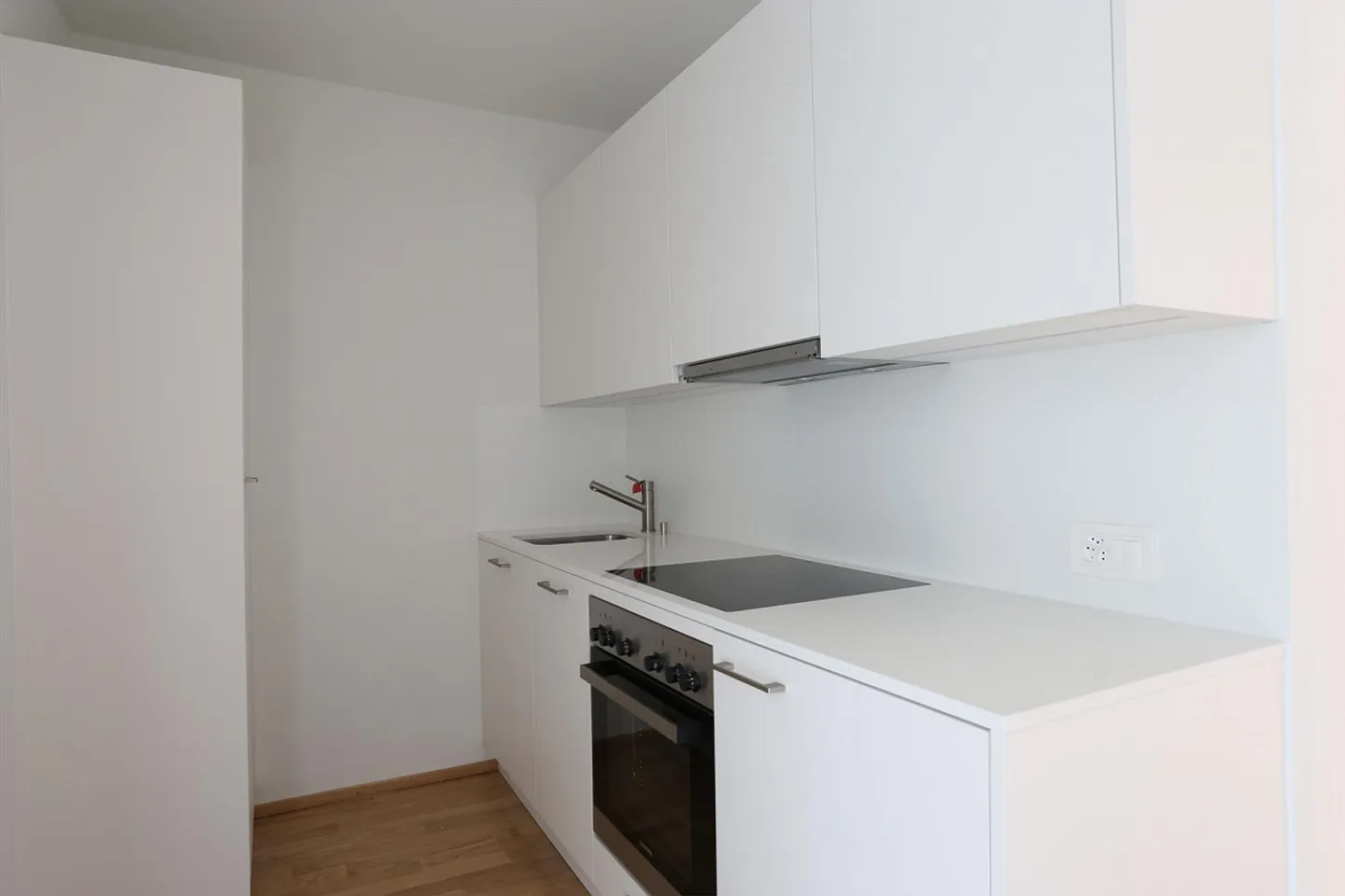 Appartamento 1 camera ristrutturato vicino alla stazione SBB - Foto 1 di 3