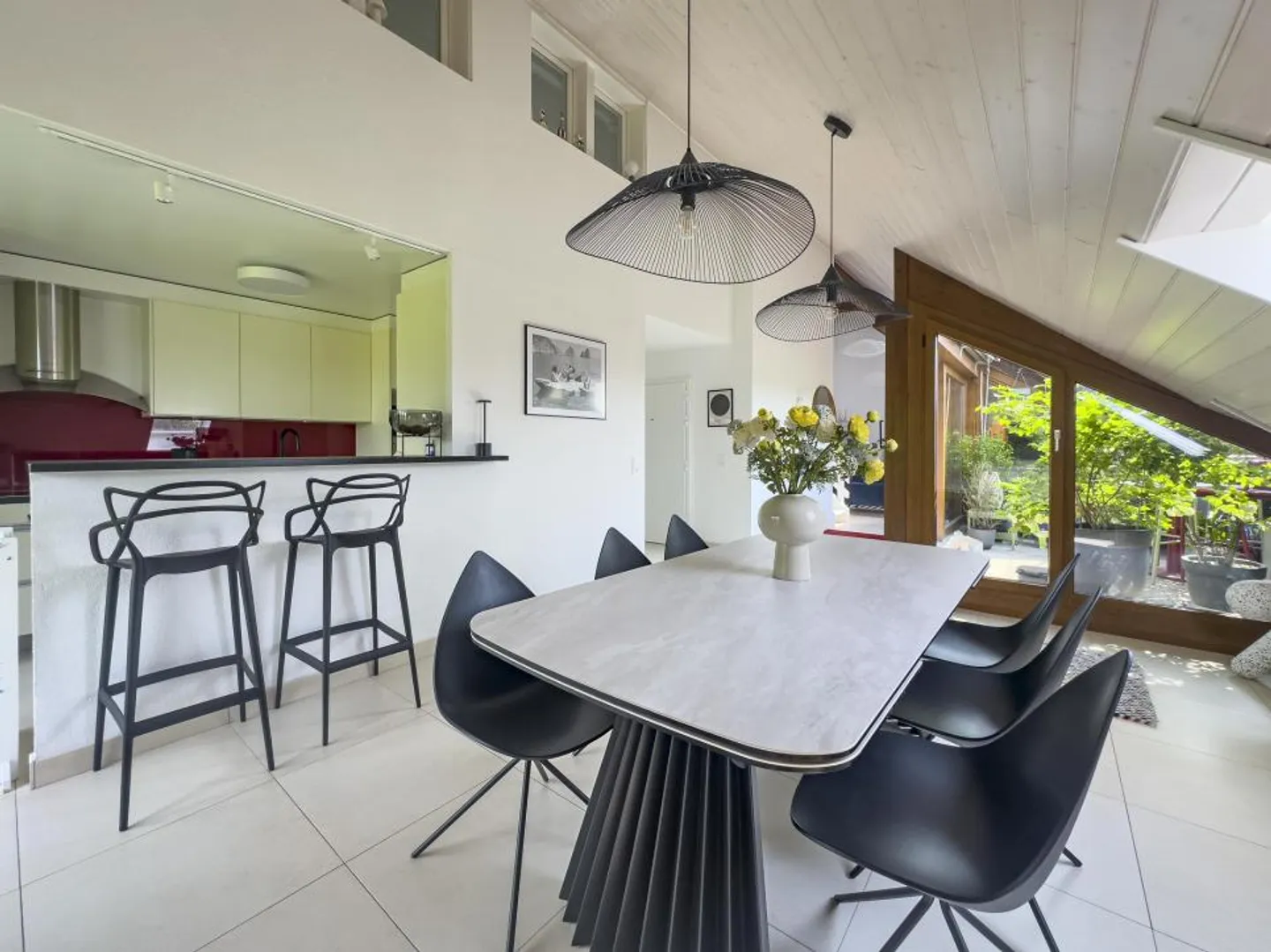 Duplex attico spazioso e luminoso con vista libera - Foto 4 di 11