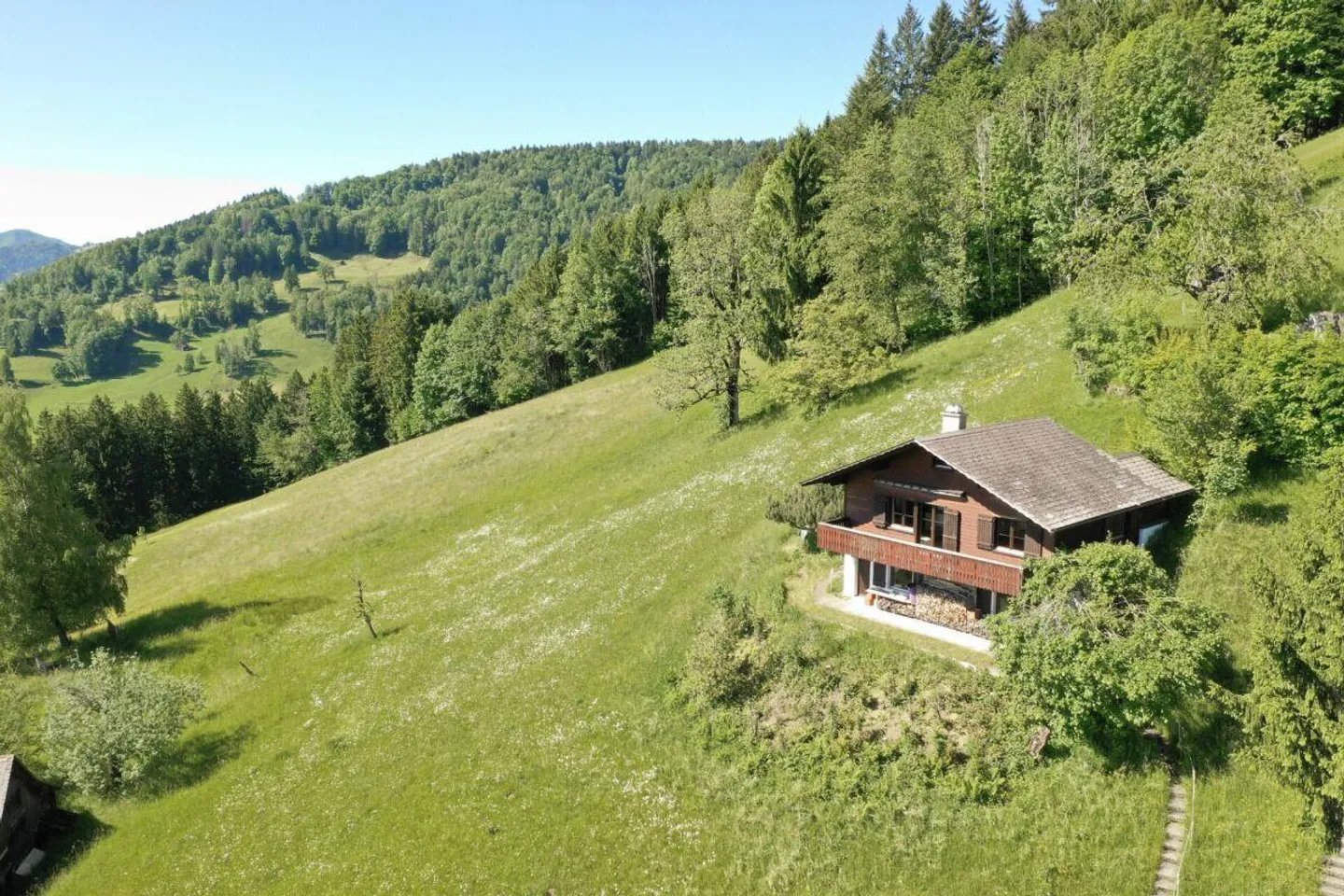 Il tuo paradiso personale: Casa vacanze con vista mozzafiato sul lago e sulle montagne - Foto 2 di 20
