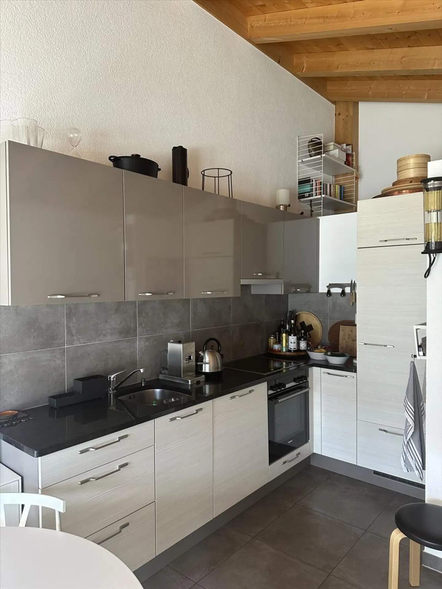 Magnificent 2.5-room duplex apartment in Fully - Photo 3 of 8