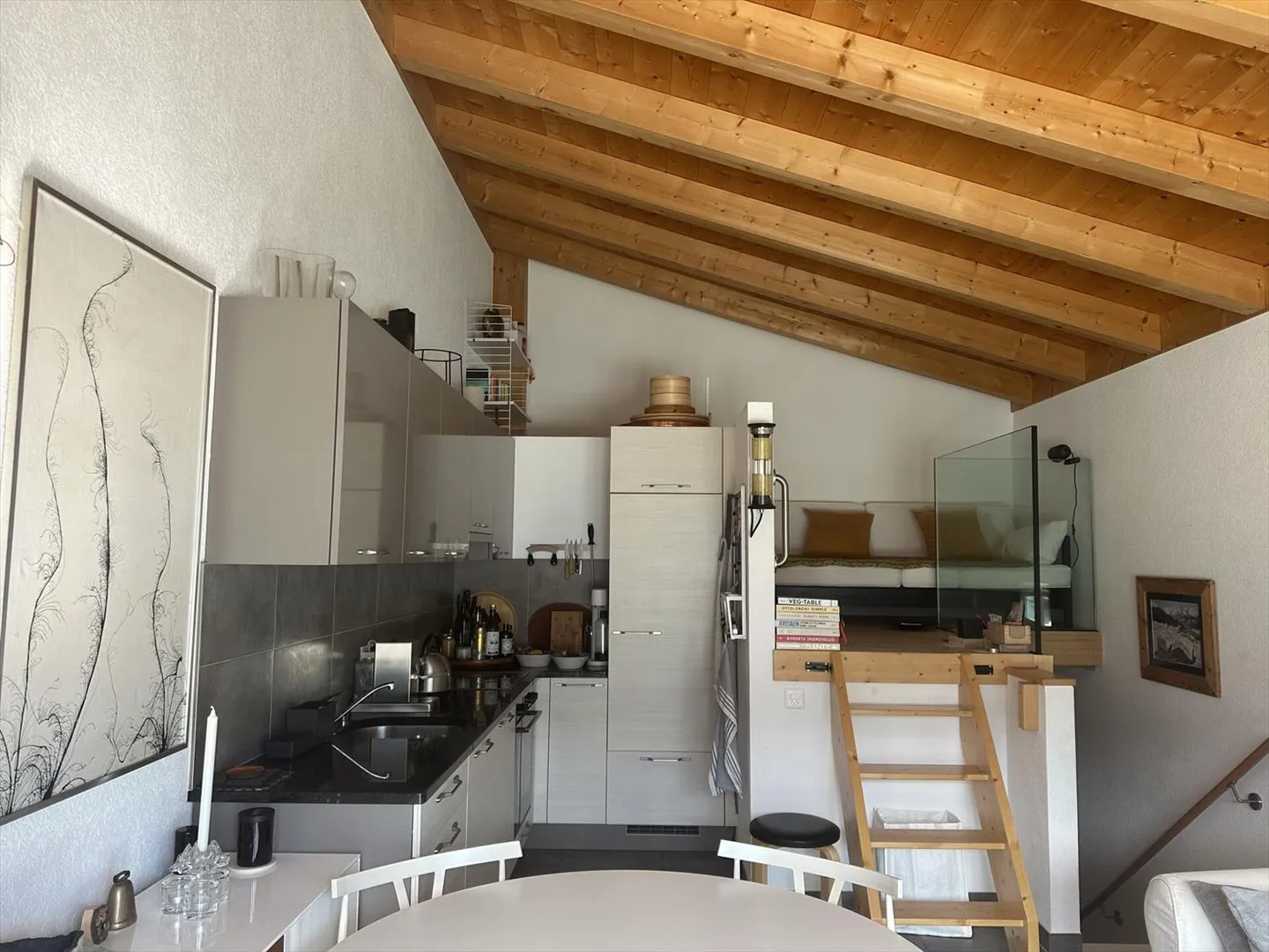 Magnificent 2.5-room duplex apartment in Fully - Photo 2 of 8