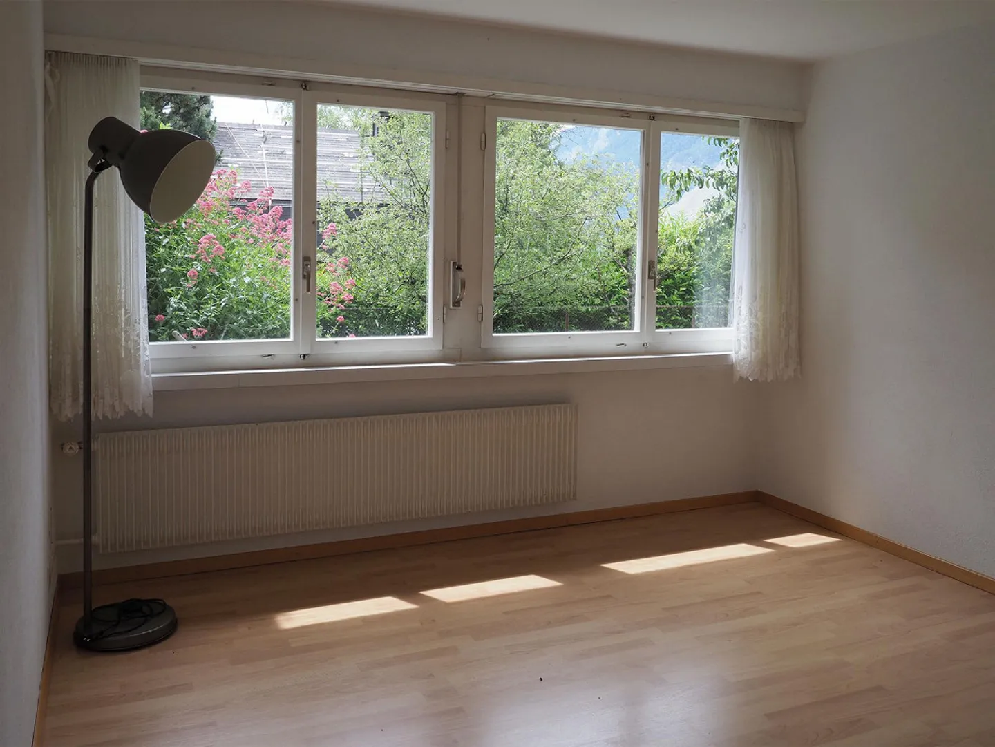 Appartement 2 pièces avec jardin - Photo 2 sur 7