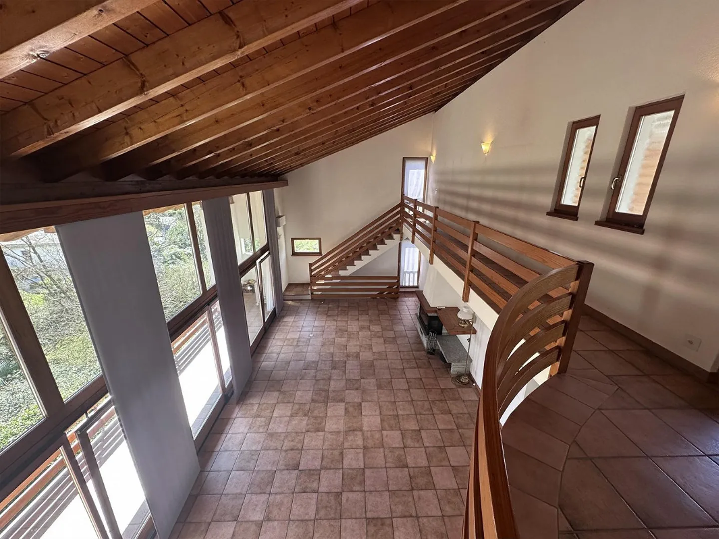 SPECTACULAR AND SPACIOUS SEMI-DETACHED HOUSE IN CADRO - Photo 2 of 13