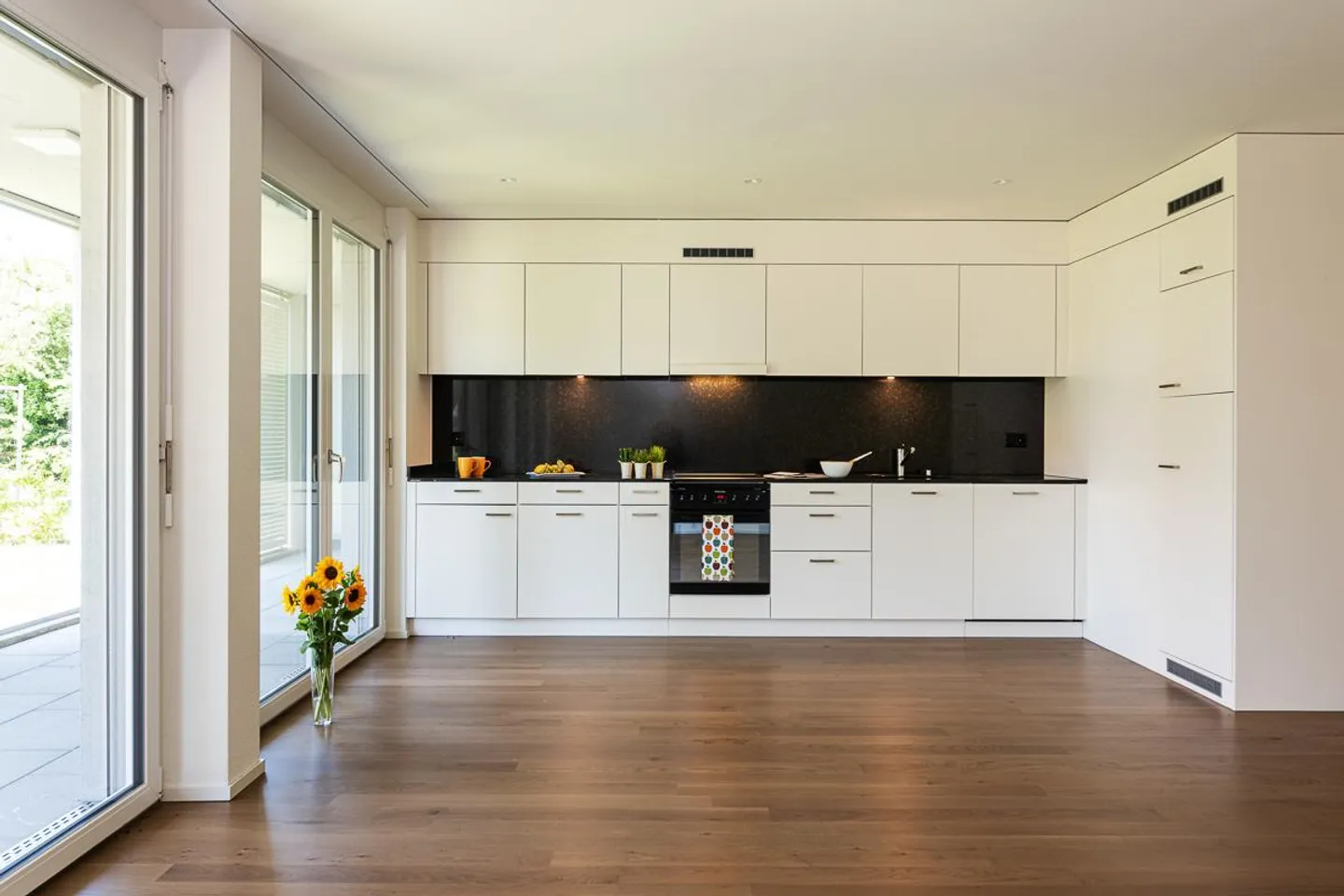 Bellissimo appartamento di 3,5 stanze a Flaach! - Foto 2 di 10