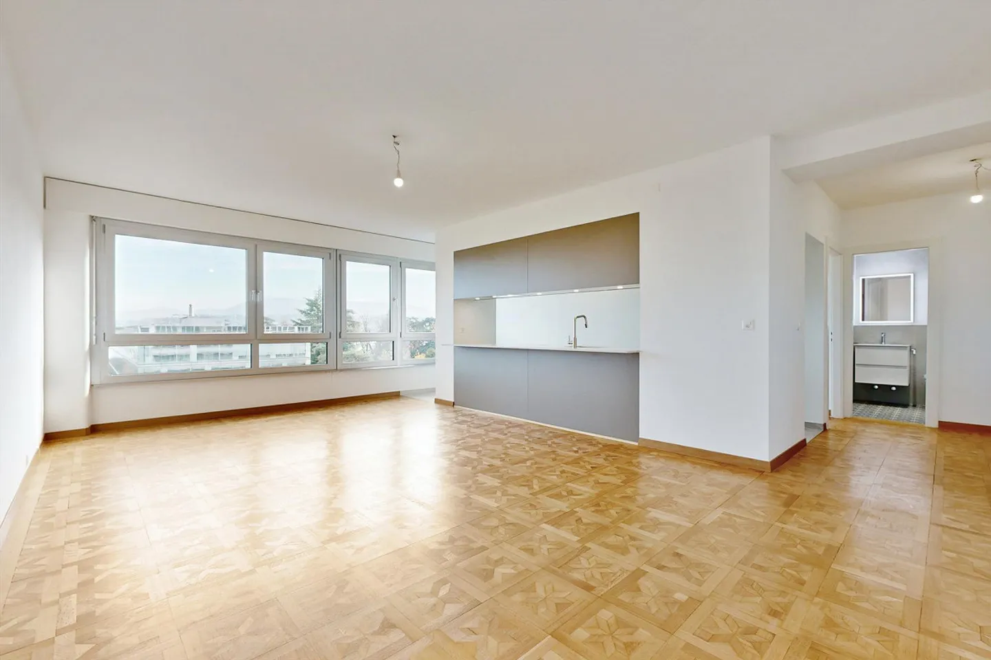 Bellissimo appartamento ad un piano superiore! - Foto 2 di 11