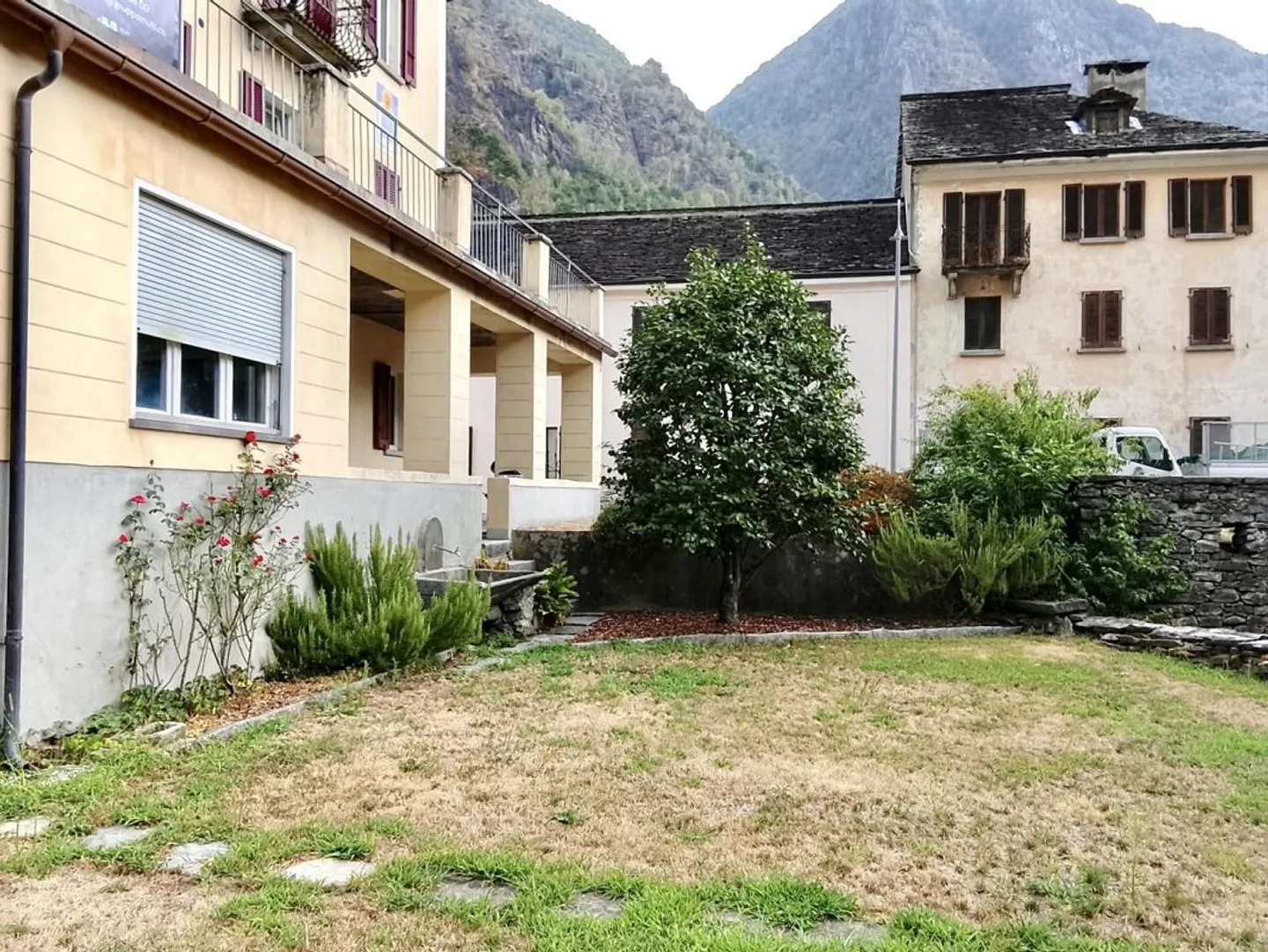 3 1/2-Zimmer-Gartenwohnung an sehr ruhiger, sonniger Aussichtslage ... - Photo 14 sur 25