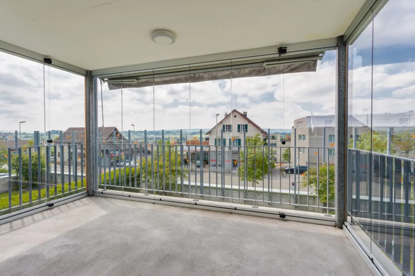 Beautiful apartment in a central location - Photo 5 of 6