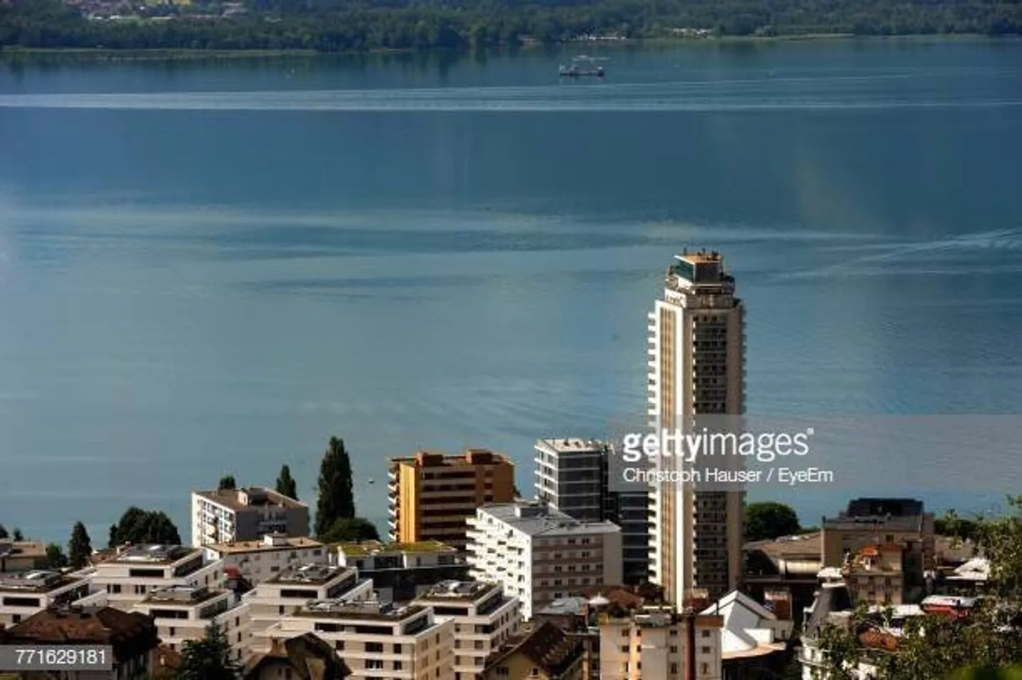Parking Indoor Car - Photo 1 of 1