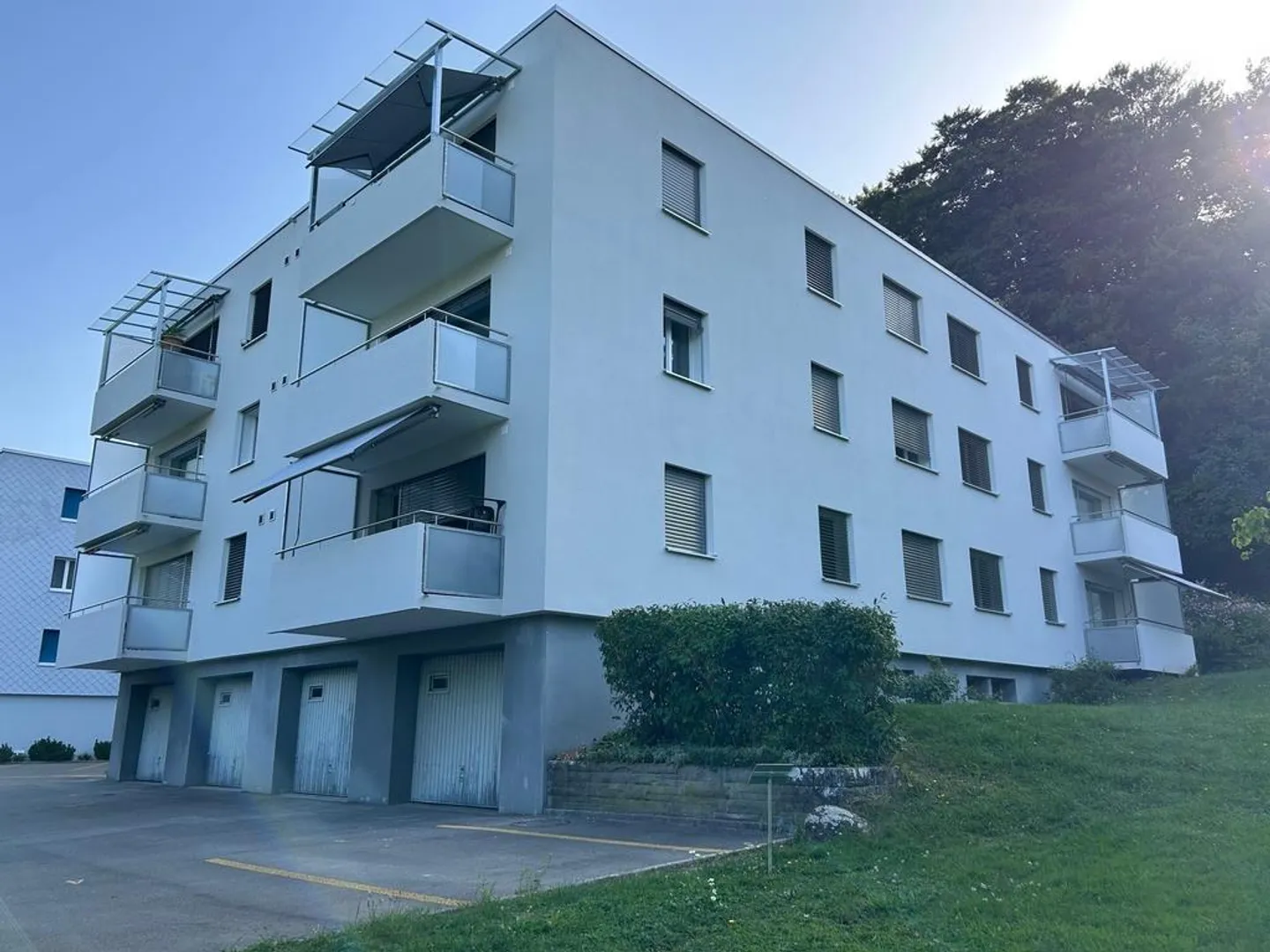 Appartement spacieux et lumineux de 3 pièces à louer - Photo 3 sur 10