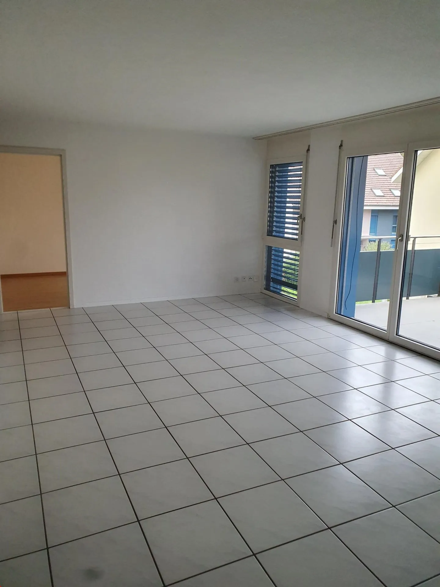 Helle 5 1/2-Zimmerwohnung, ideal für Familien - Foto 2 von 12