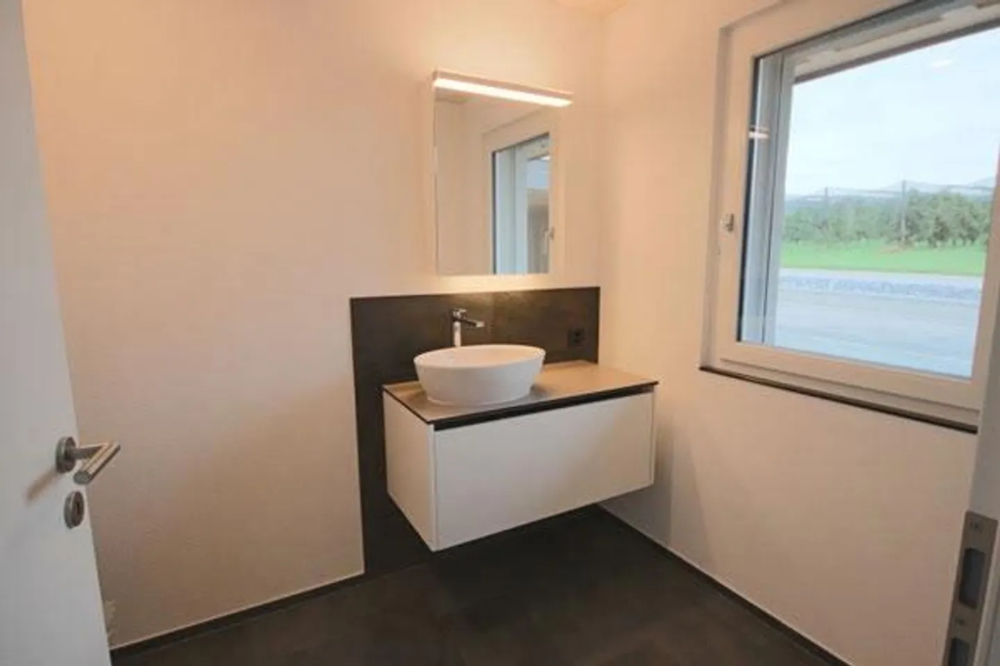 Appartement de 3,5 pièces à louer à Zihlschlacht - Photo 3 sur 10