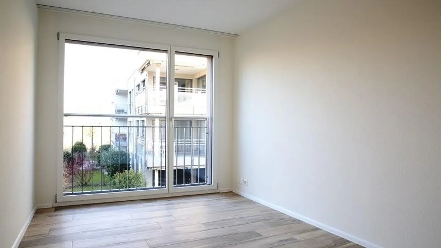 Appartement moderne avec buanderie privée - Photo 8 sur 9