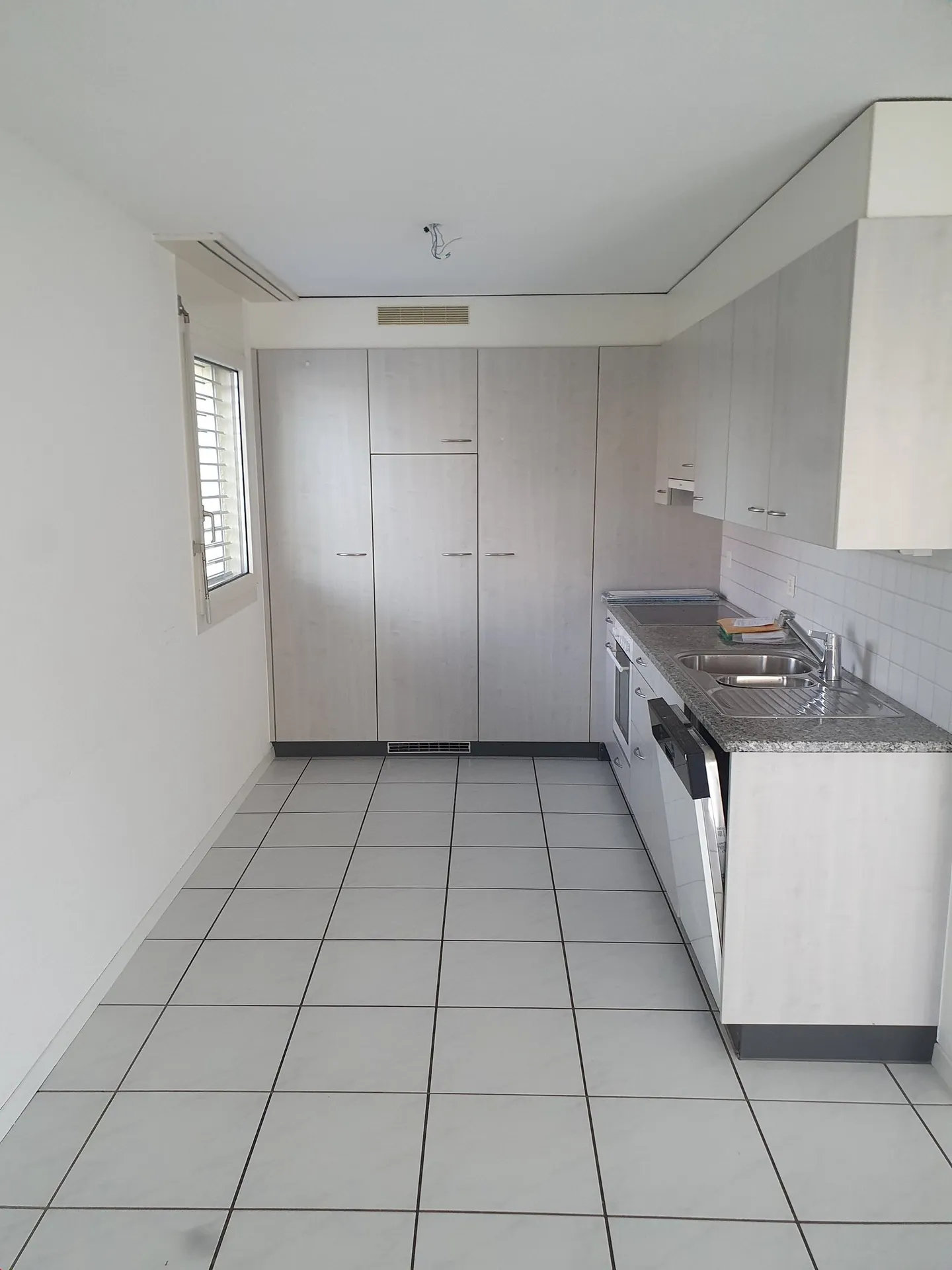 Helle 5 1/2-Zimmerwohnung, ideal für Familien - Foto 4 von 12