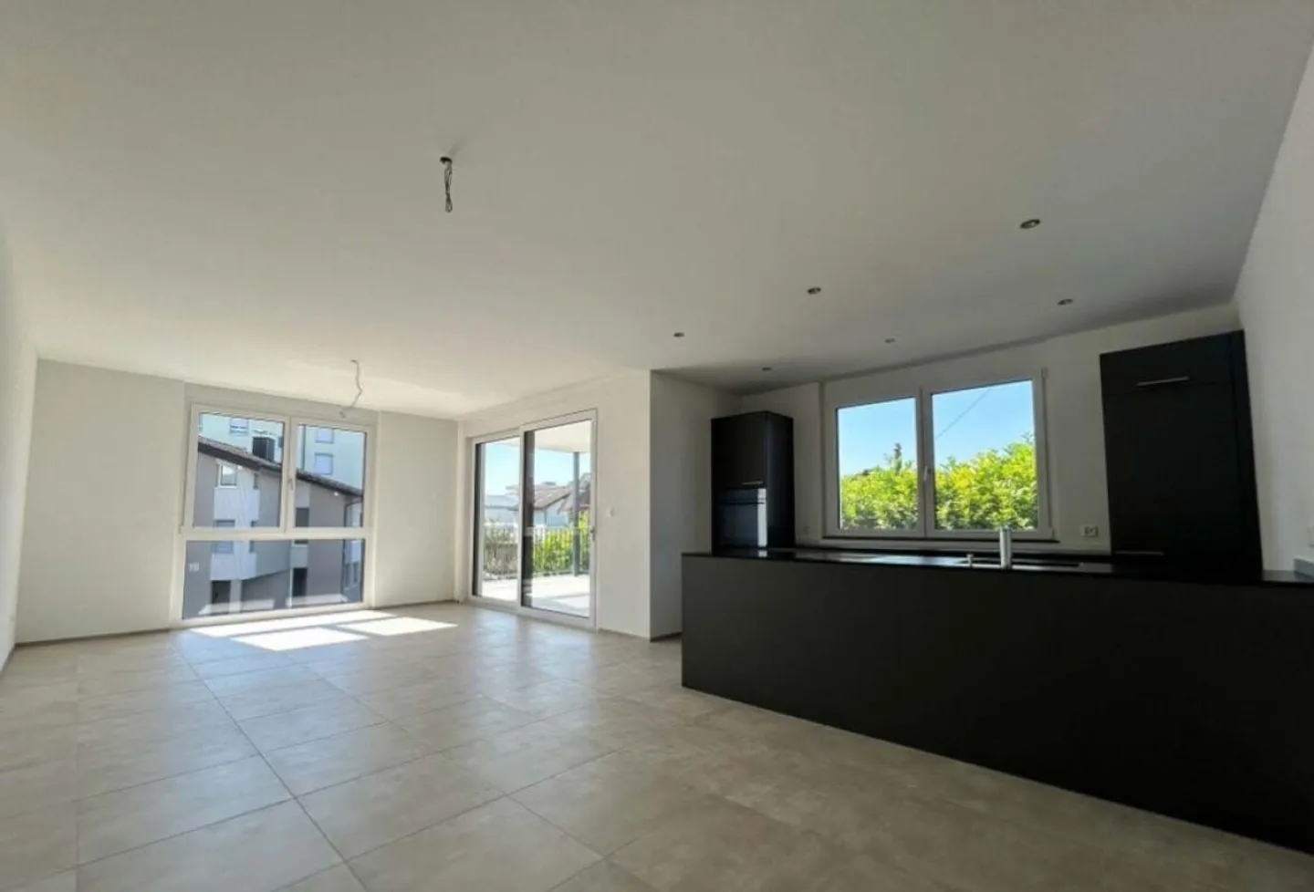 3.5 Room Apartment - Photo 4 of 7