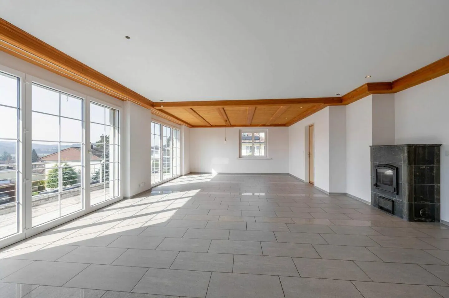 Detached 6.5-room house with integrated granny flat in a wonderful panoramic location! - Photo 5 of 23