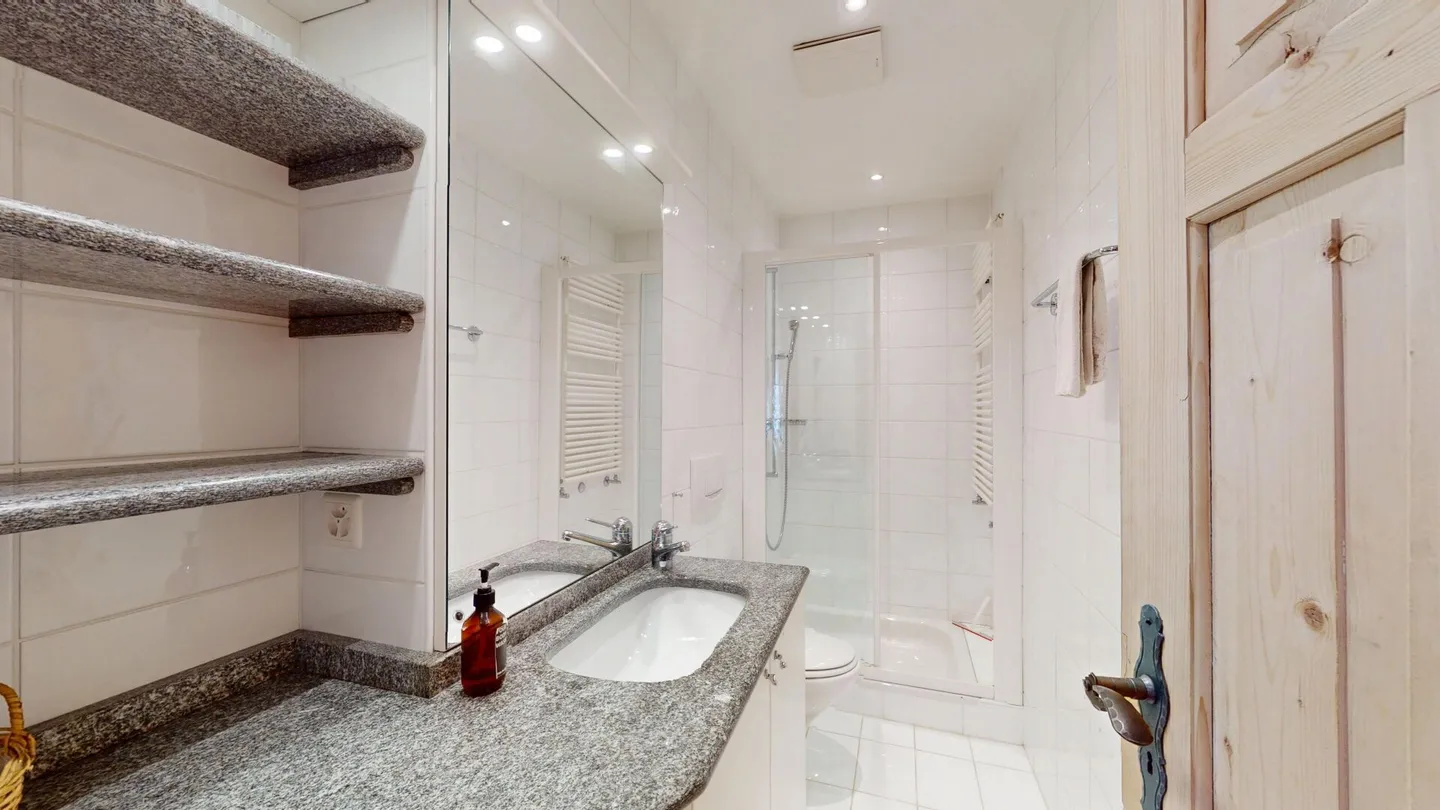 Charming Apartment in Silvaplana - Photo 16 of 46