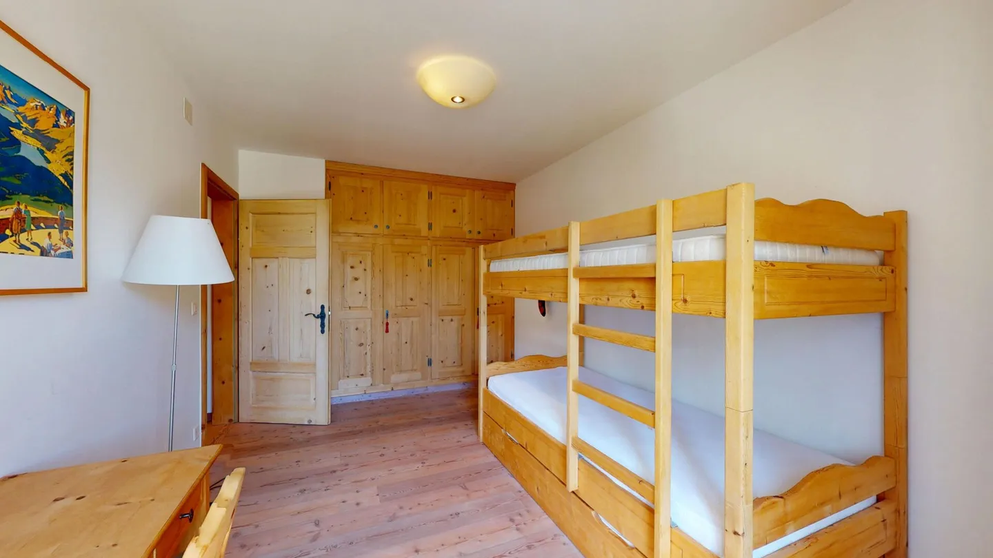 Charming Apartment in Silvaplana - Photo 19 of 46