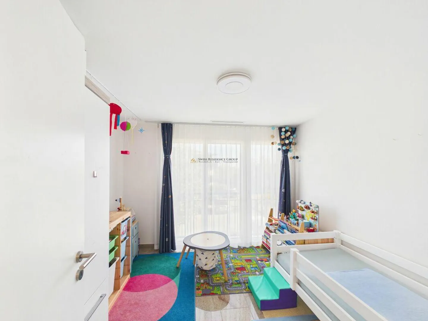 Light-flooded 4.5-room apartment with spacious sun balcony - Photo 7 of 17