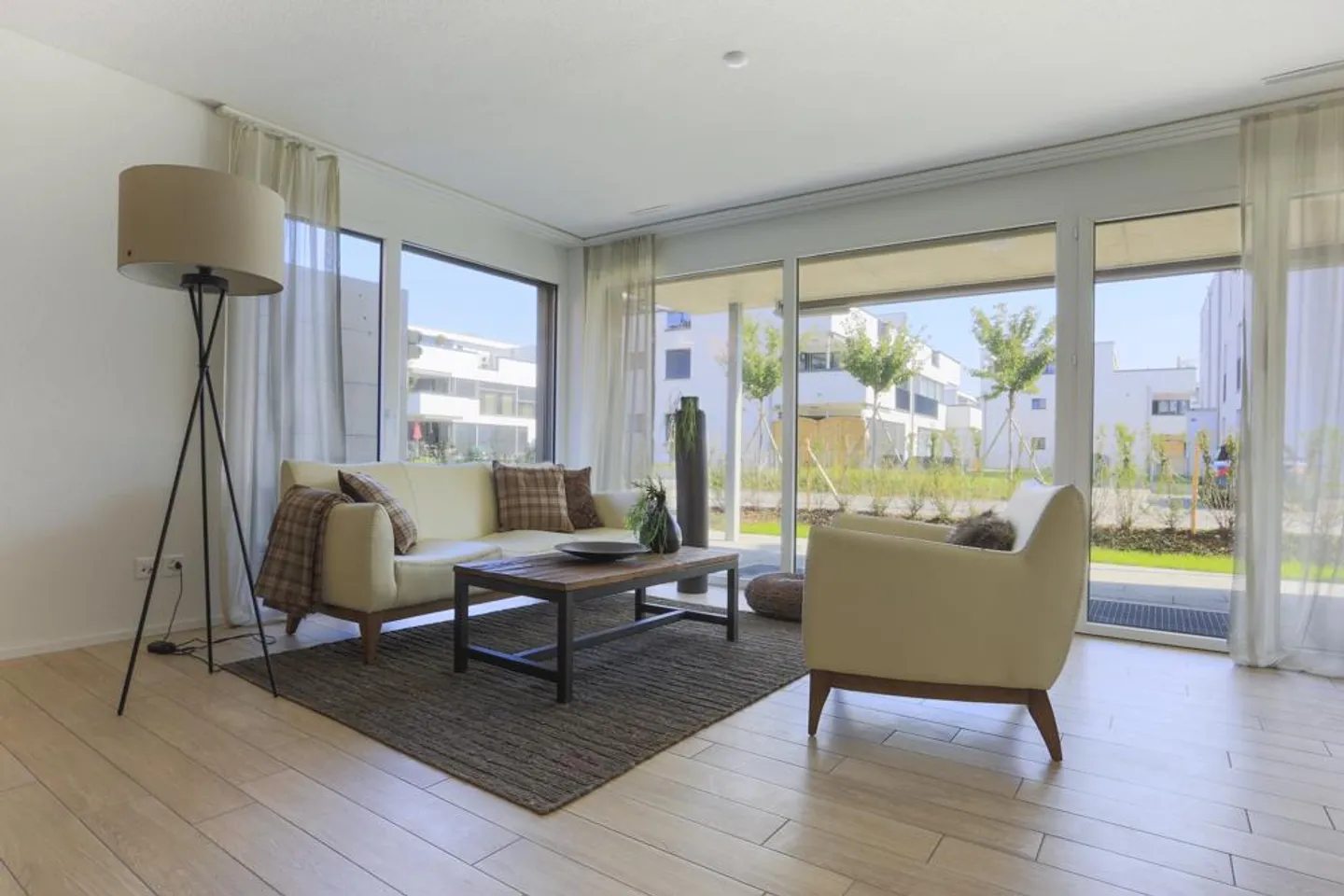 Charming apartment in a great location! - Photo 4 of 13