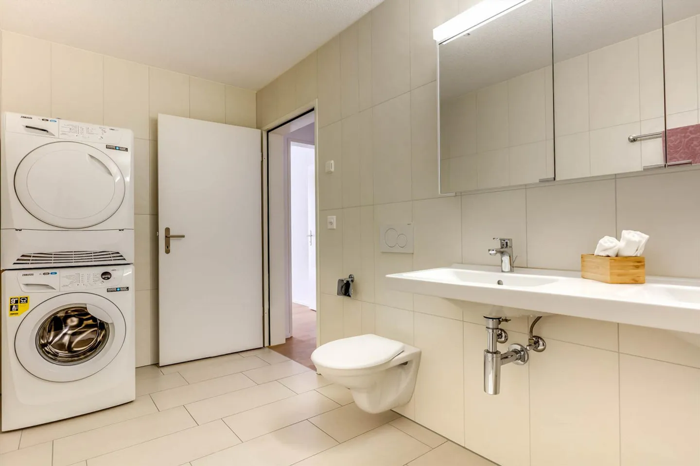 Charming apartment in a great location! - Photo 12 of 13