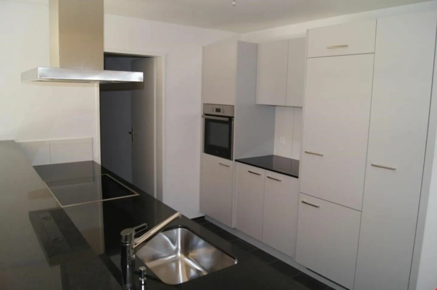 helle 3.5 Zi.-Wohnung im Erdgeschoss - Foto 3 von 8