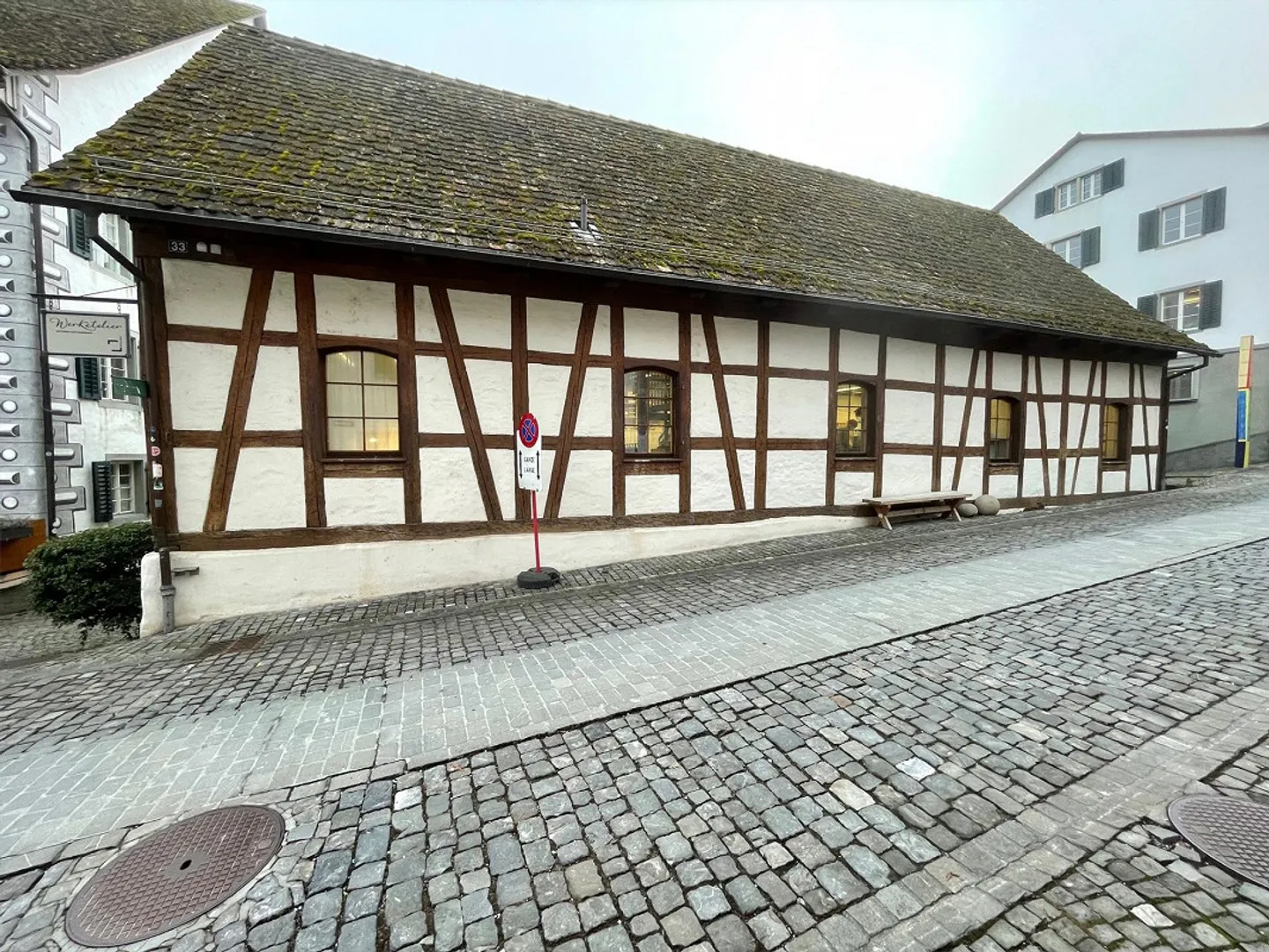 Bâtiment commercial dans la vieille ville - Photo 1 sur 16