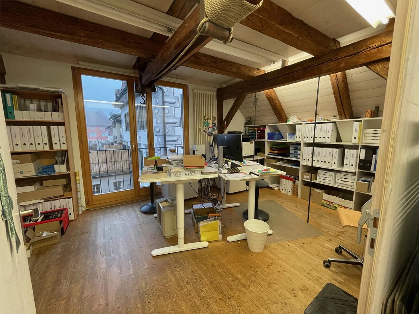 Bâtiment commercial dans la vieille ville - Photo 8 sur 16