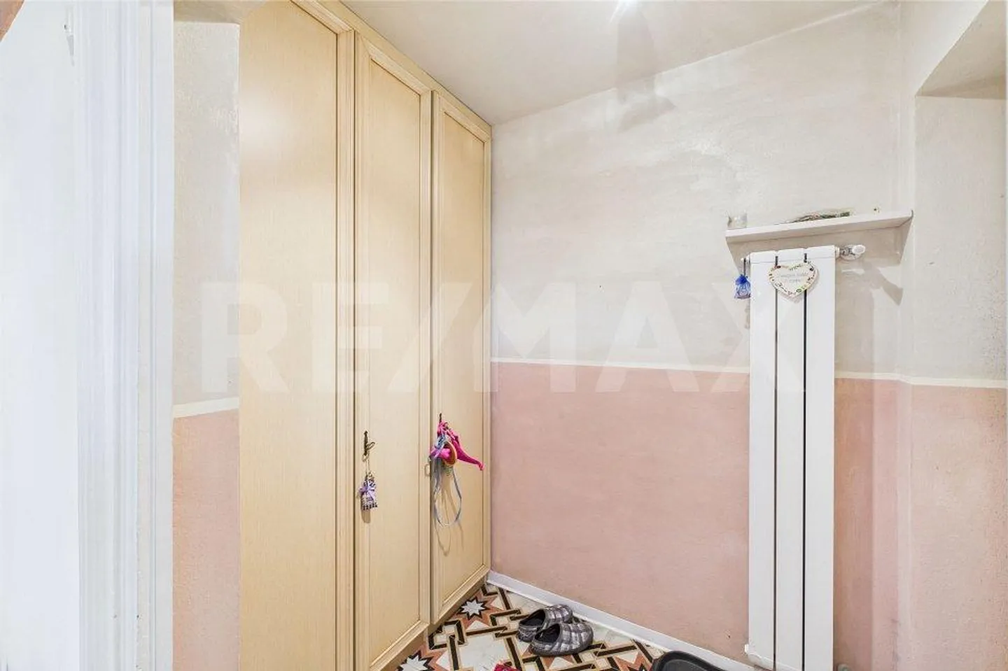 «9 Room single house» - Photo 3 sur 13