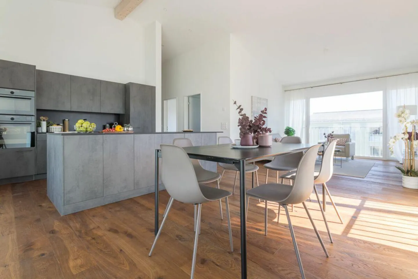 Stylische Attikawohnung - Foto 2 von 8