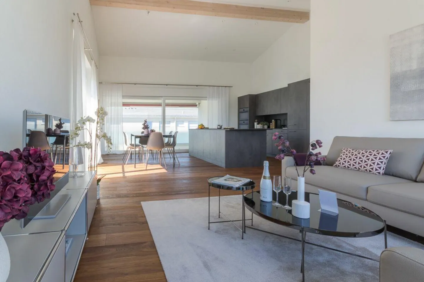 Stylische Attikawohnung - Foto 1 von 8