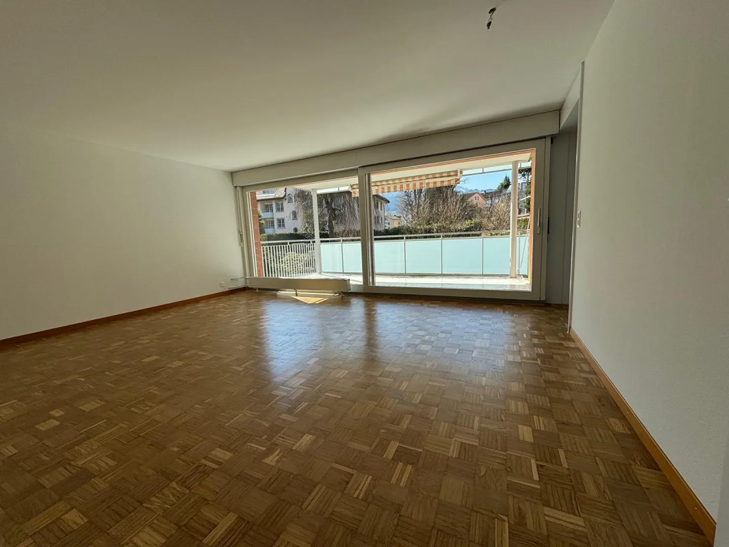 Bright 4.5 room apartment in a quiet residential area, centrally located. - Photo 7 of 12