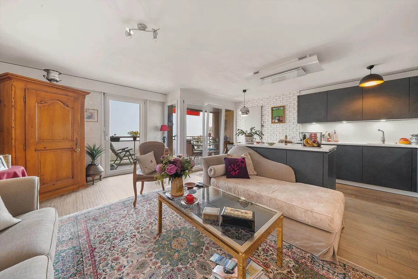 Incantevole appartamento di 3,5 stanze con vista sul lago a Belmont-sur-Lausanne - Foto 2 di 10