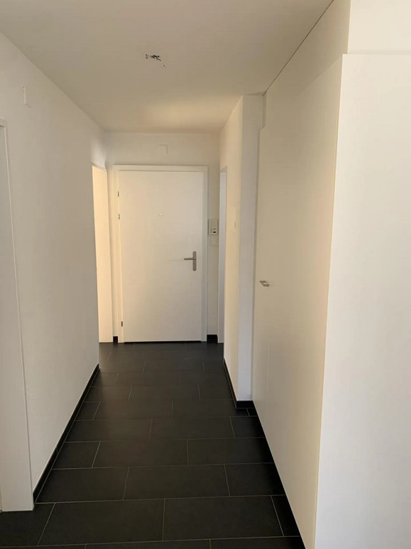 Moderne, helle 3.5-Zimmerwohnung im Hochparterre - Photo 4 of 6