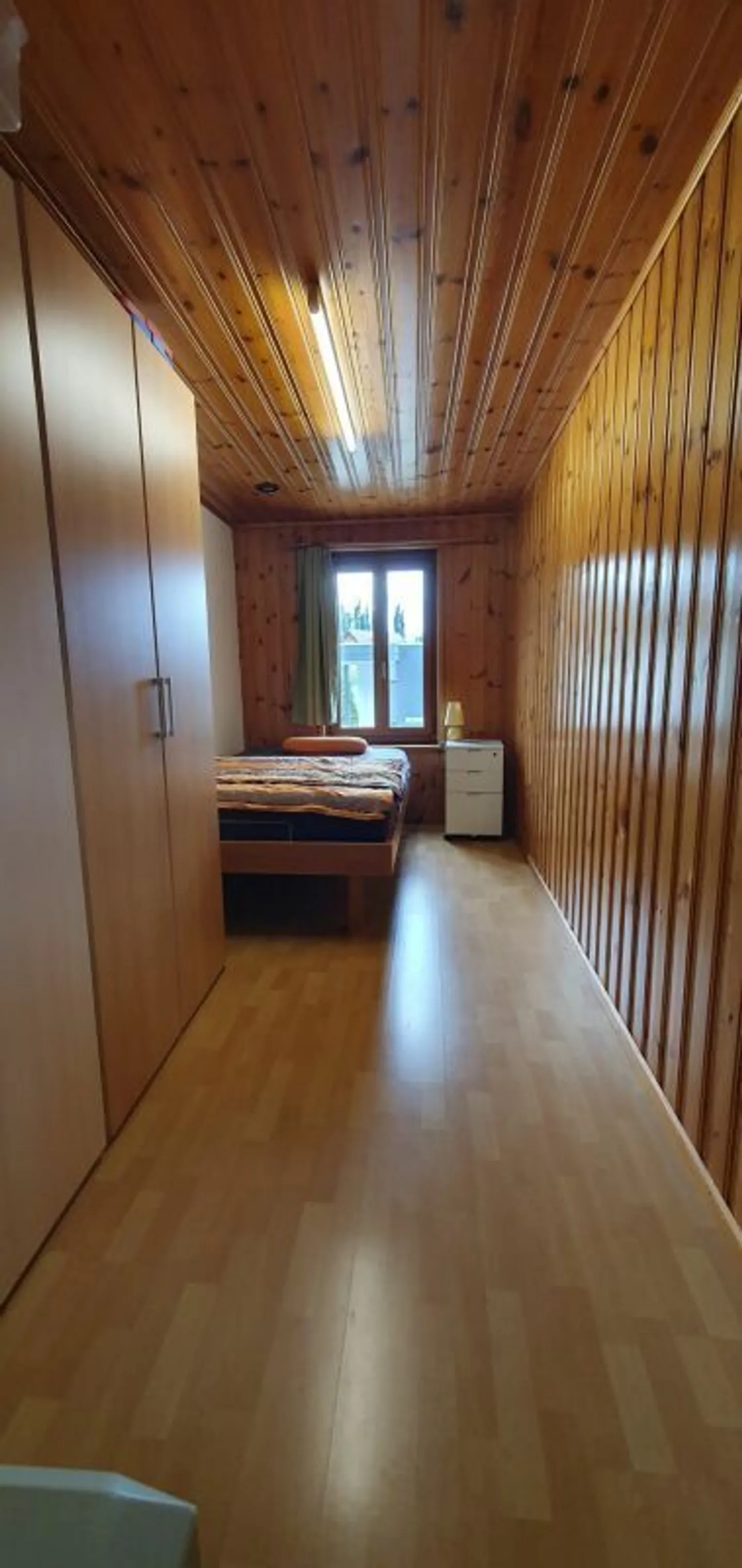 geräumige 4,5 Zimmer im Zentrum des Dorfes in der Nähe von Annehmlichkeiten - Foto 8 von 12