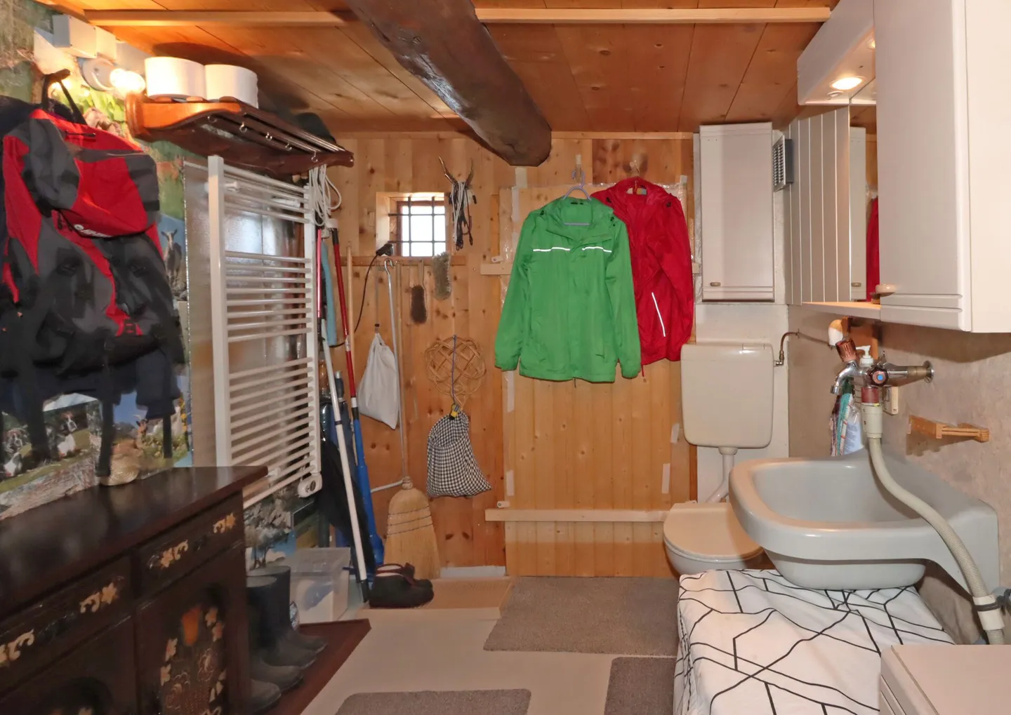 Detached holiday home in a quiet and sunny location in Elm, municipality of Glarus Süd - Photo 7 of 13