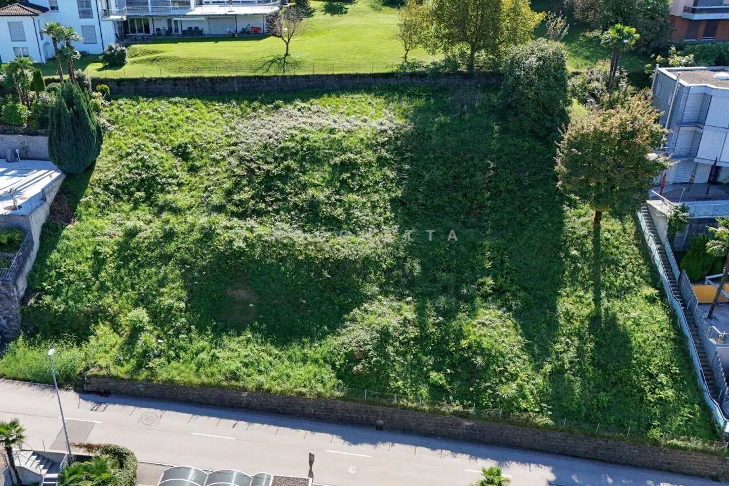 Grundstück mit fantastischem Blick auf den Lago Maggiore und bester Privatsphäre - Foto 4 von 5